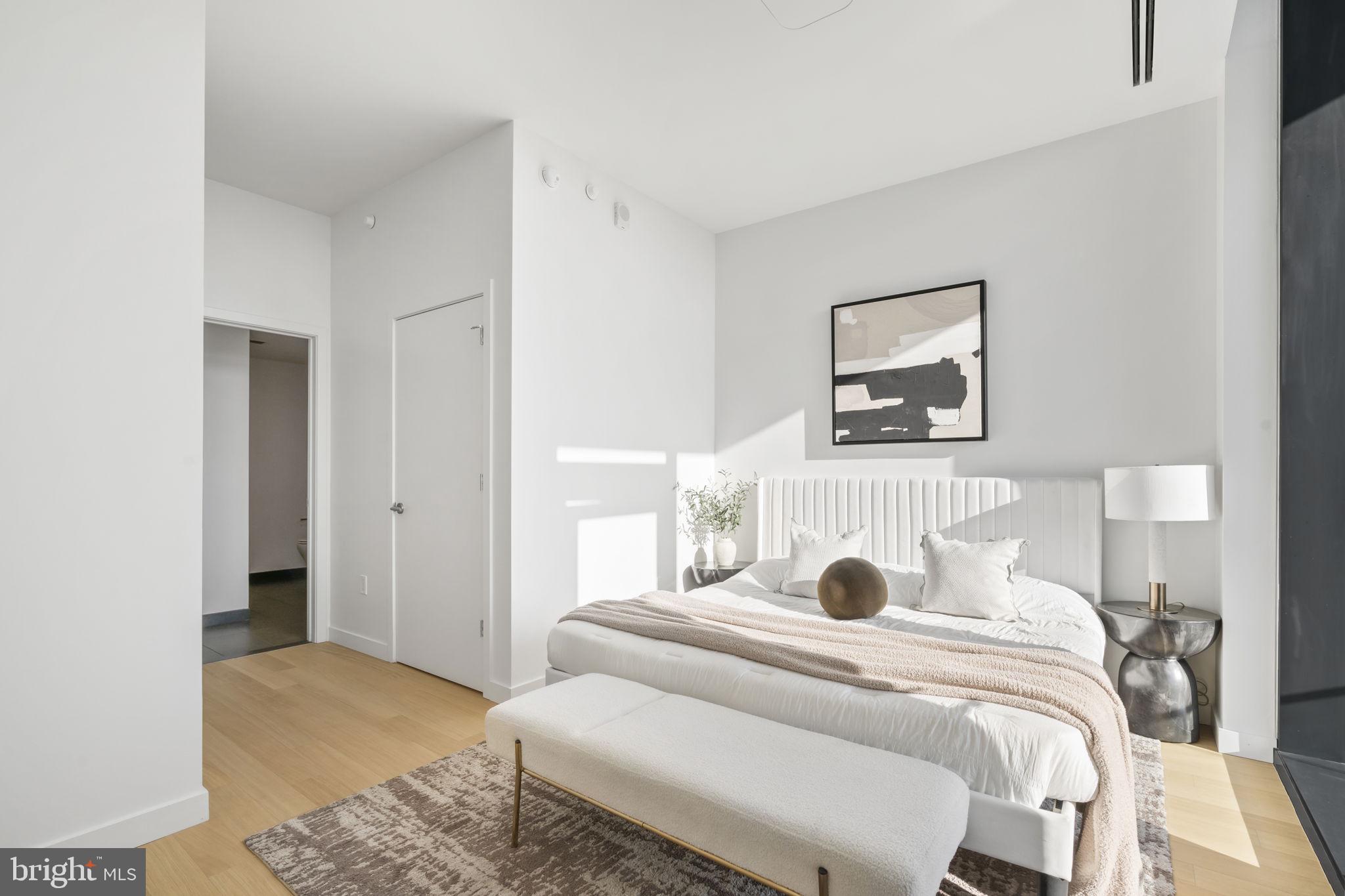 CENTER CITY - Residential Lease