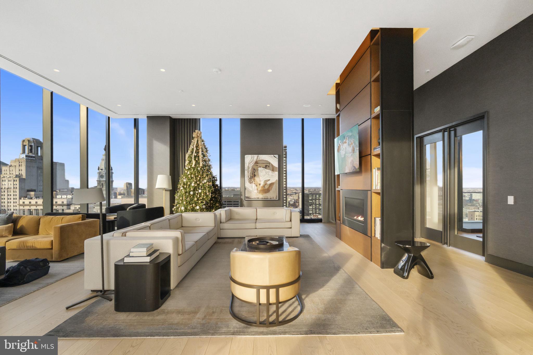 CENTER CITY - Residential Lease