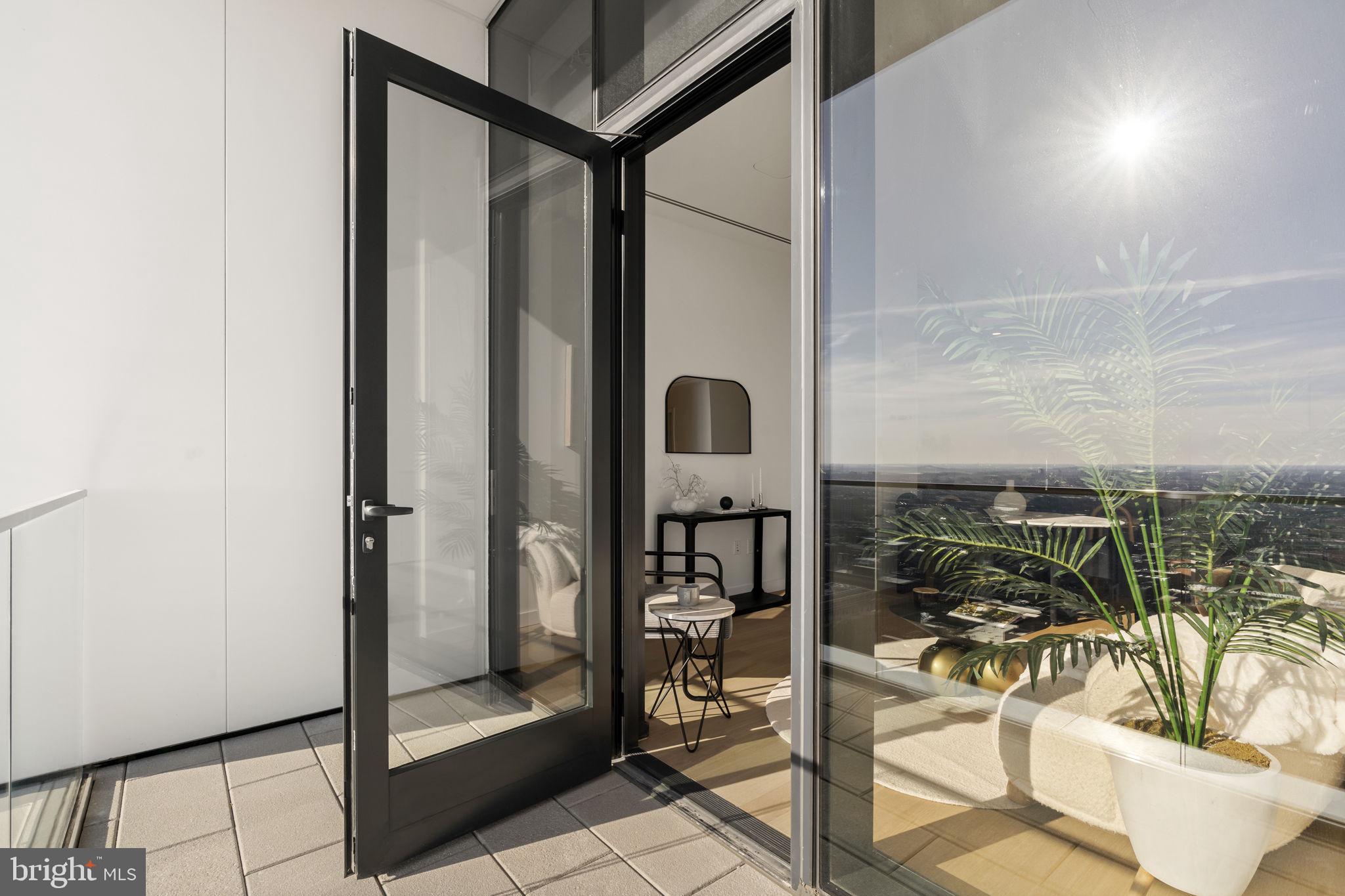 CENTER CITY - Residential Lease