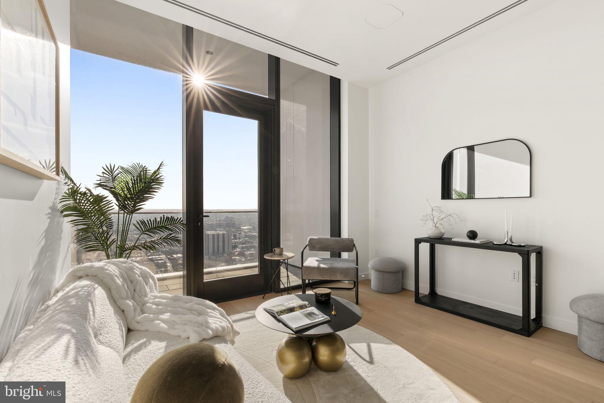 CENTER CITY - Residential Lease