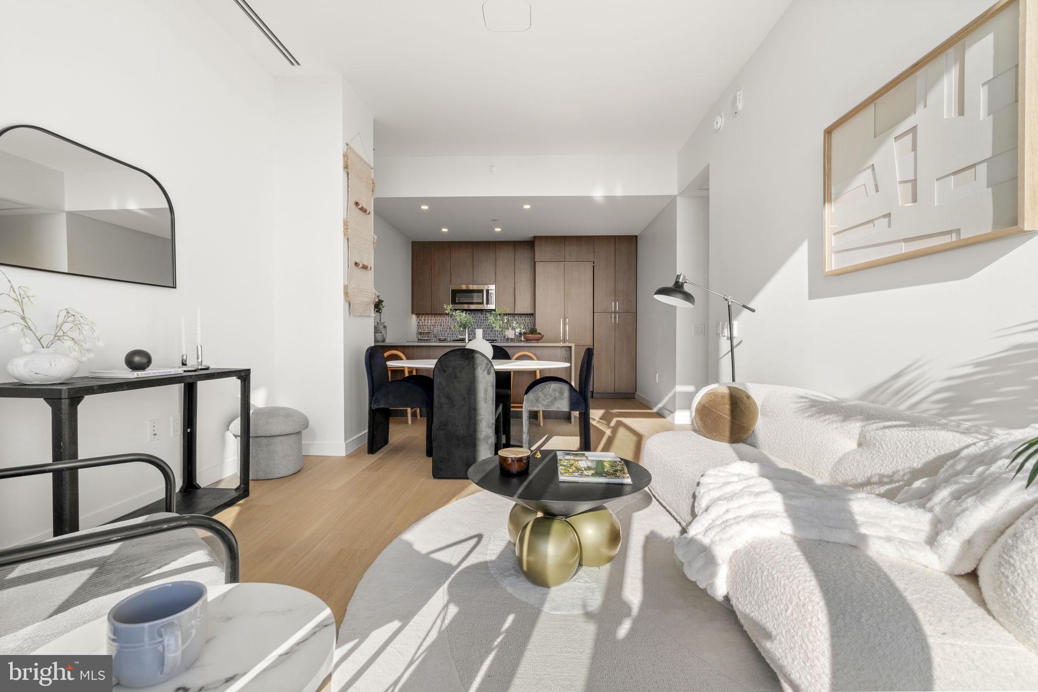 CENTER CITY - Residential Lease