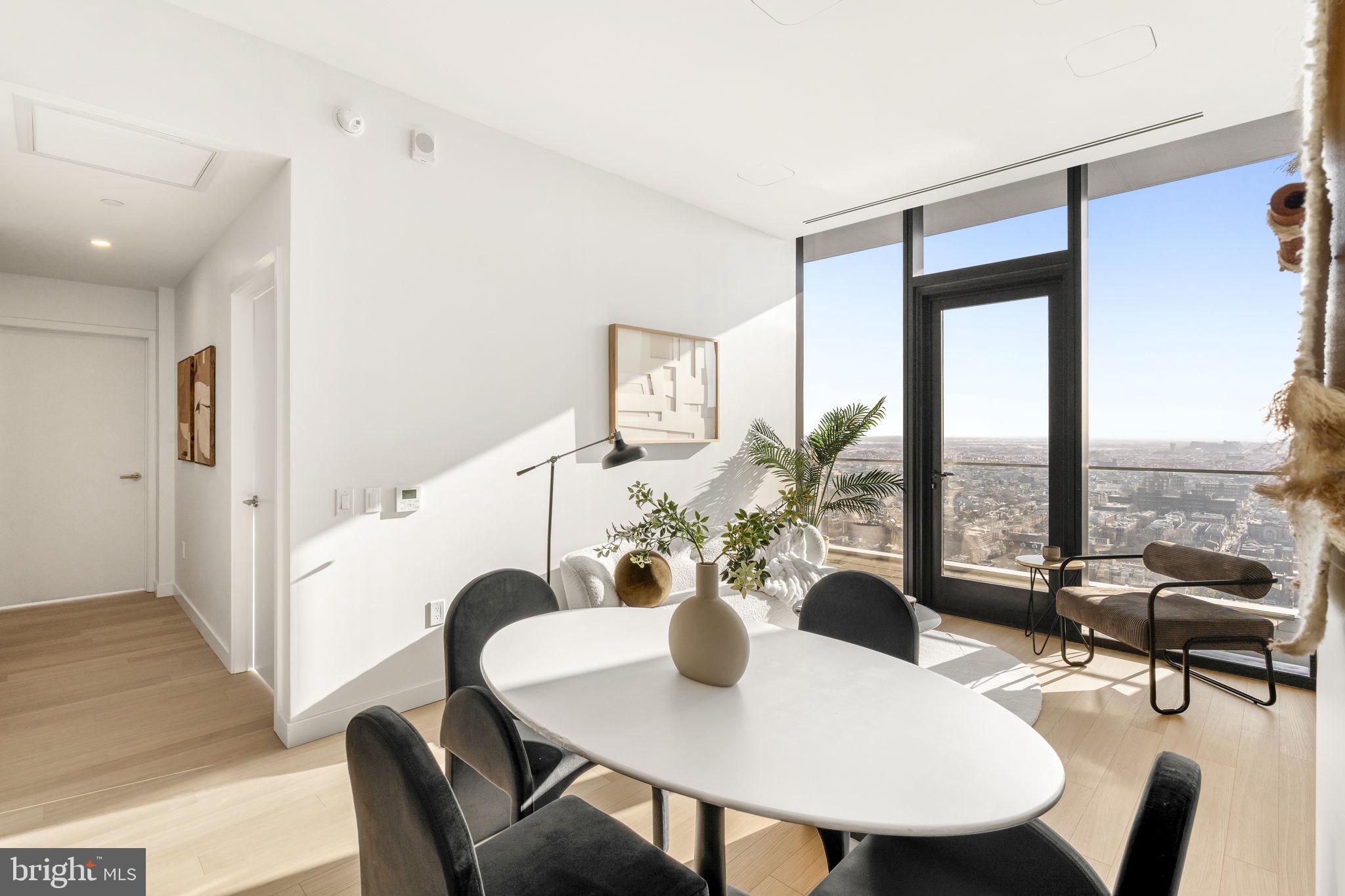 CENTER CITY - Residential Lease