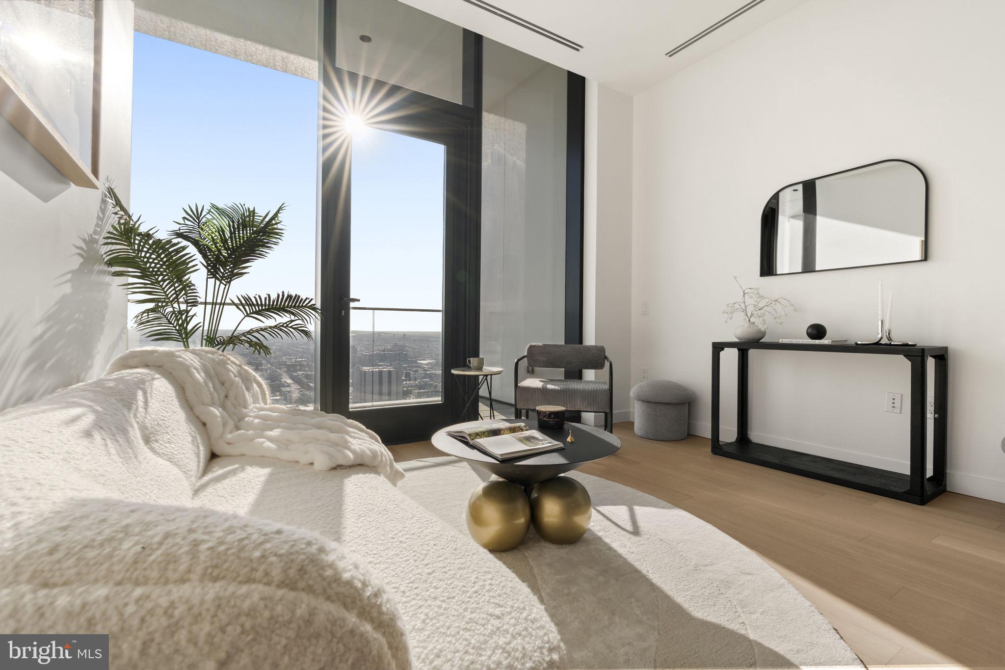 CENTER CITY - Residential Lease