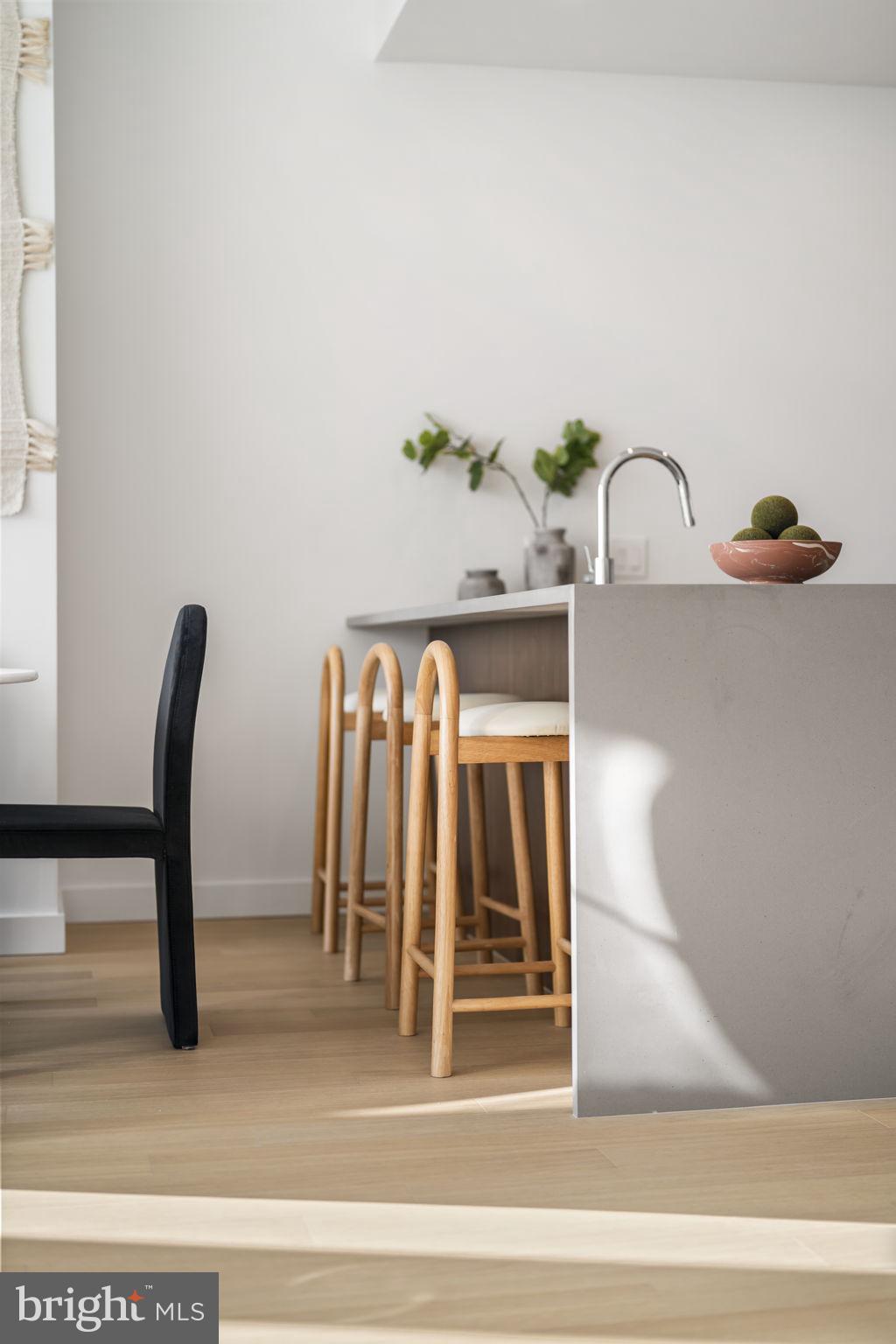 CENTER CITY - Residential Lease