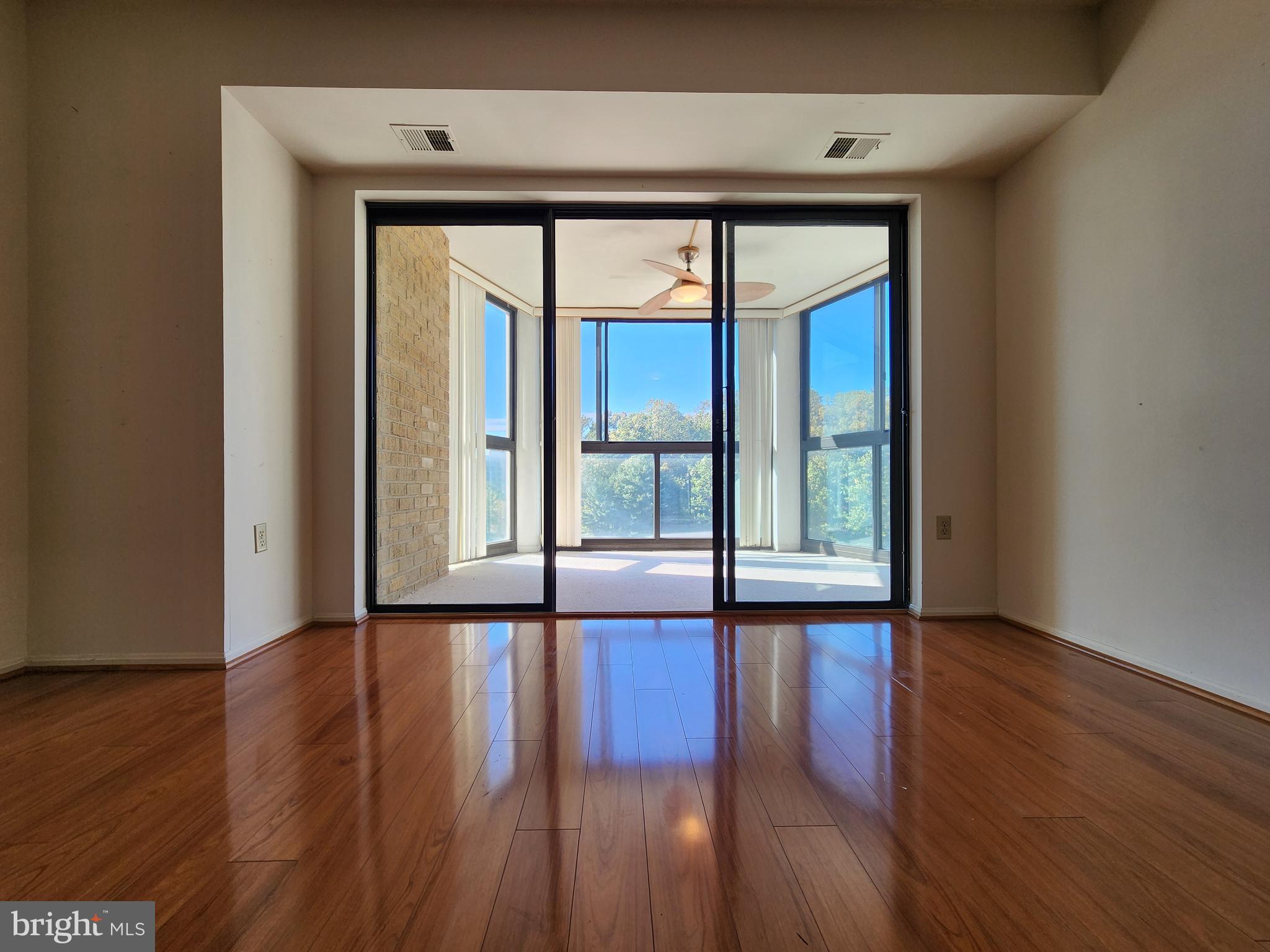 GREENS AT LEISURE WORLD - Residential