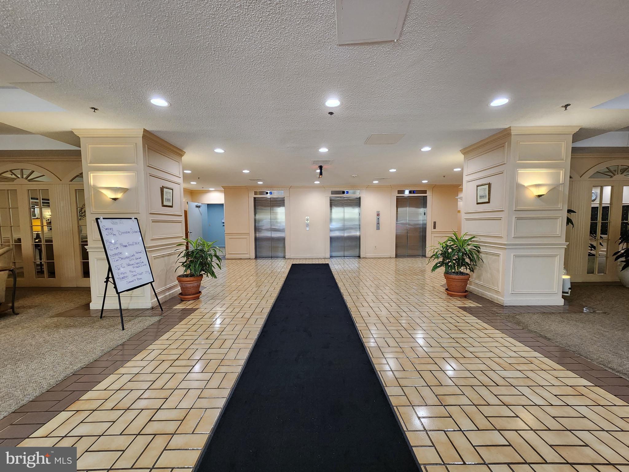 GREENS AT LEISURE WORLD - Residential