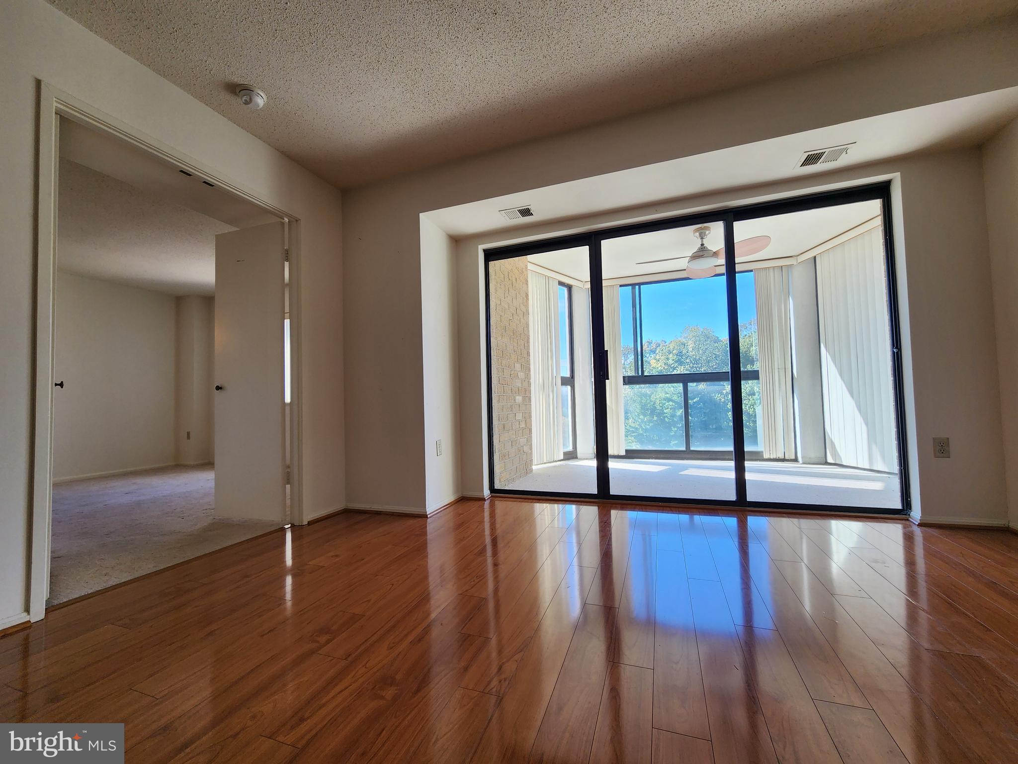 GREENS AT LEISURE WORLD - Residential