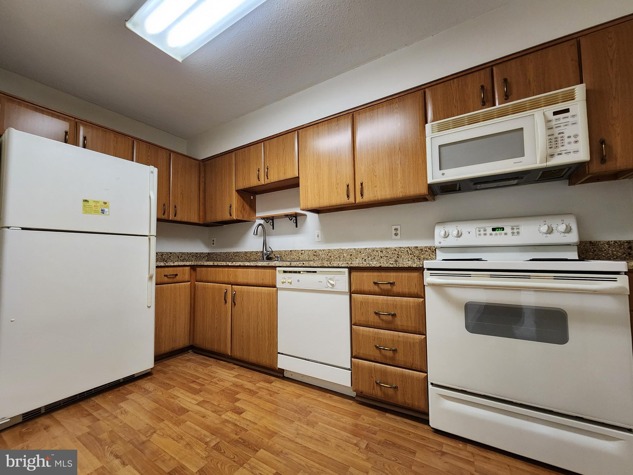 GREENS AT LEISURE WORLD - Residential