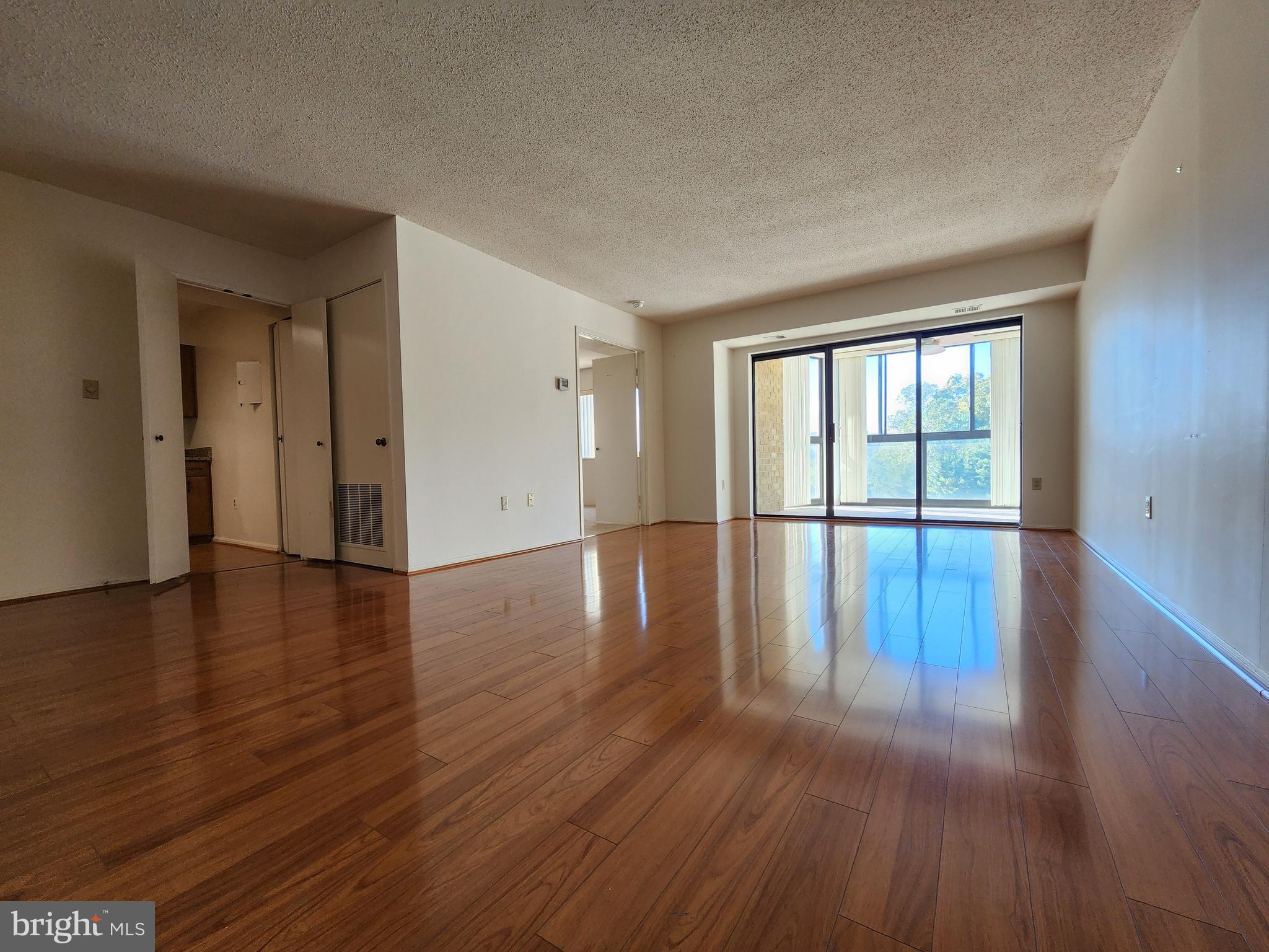 GREENS AT LEISURE WORLD - Residential