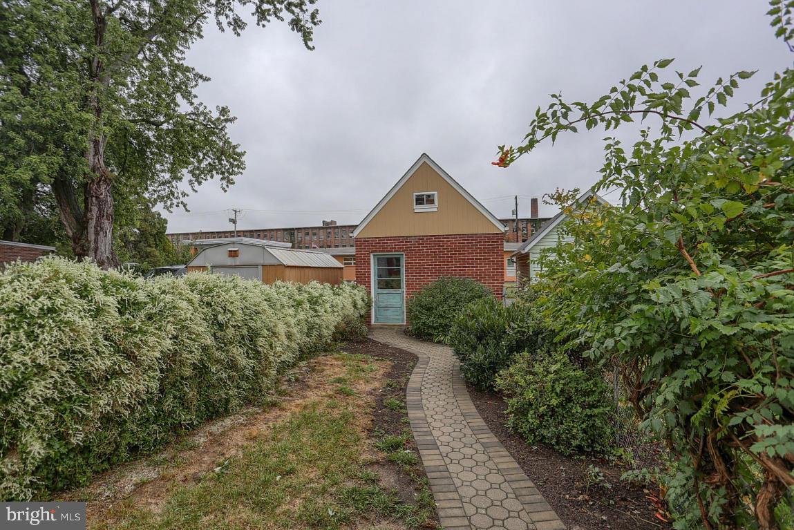 ROSSMERE - Residential