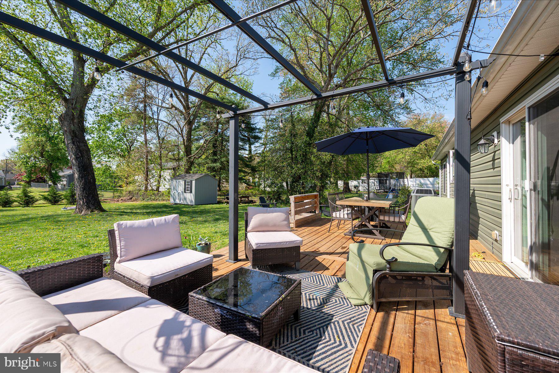 RIVERDALE PARK - Residential