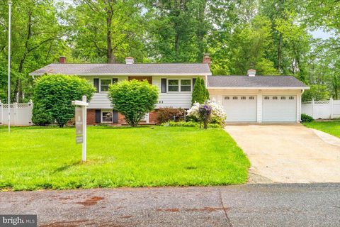1203 COURTLAND DRIVE SYKESVILLE MD 21784
