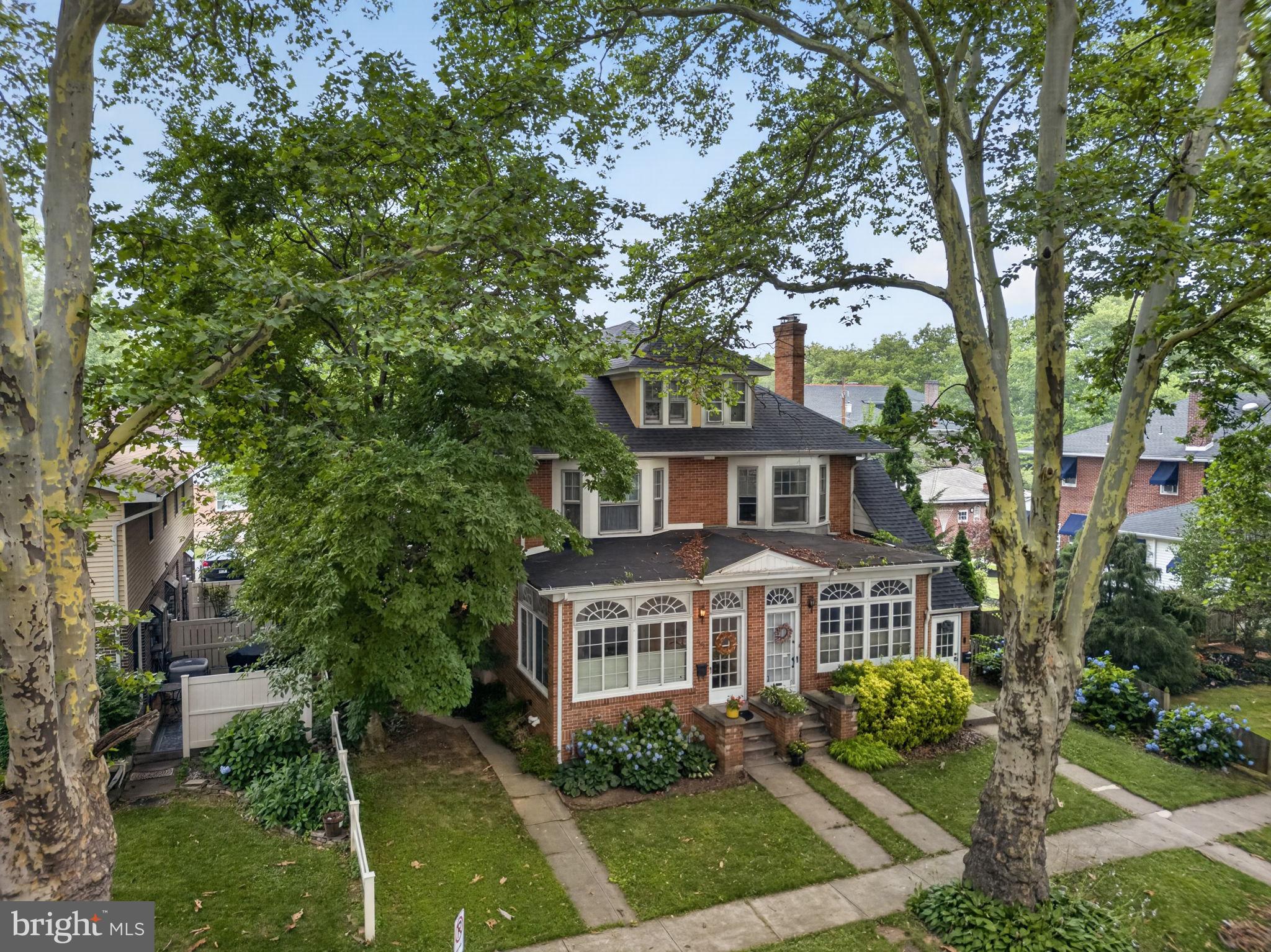 2445 W ALLEN STREET