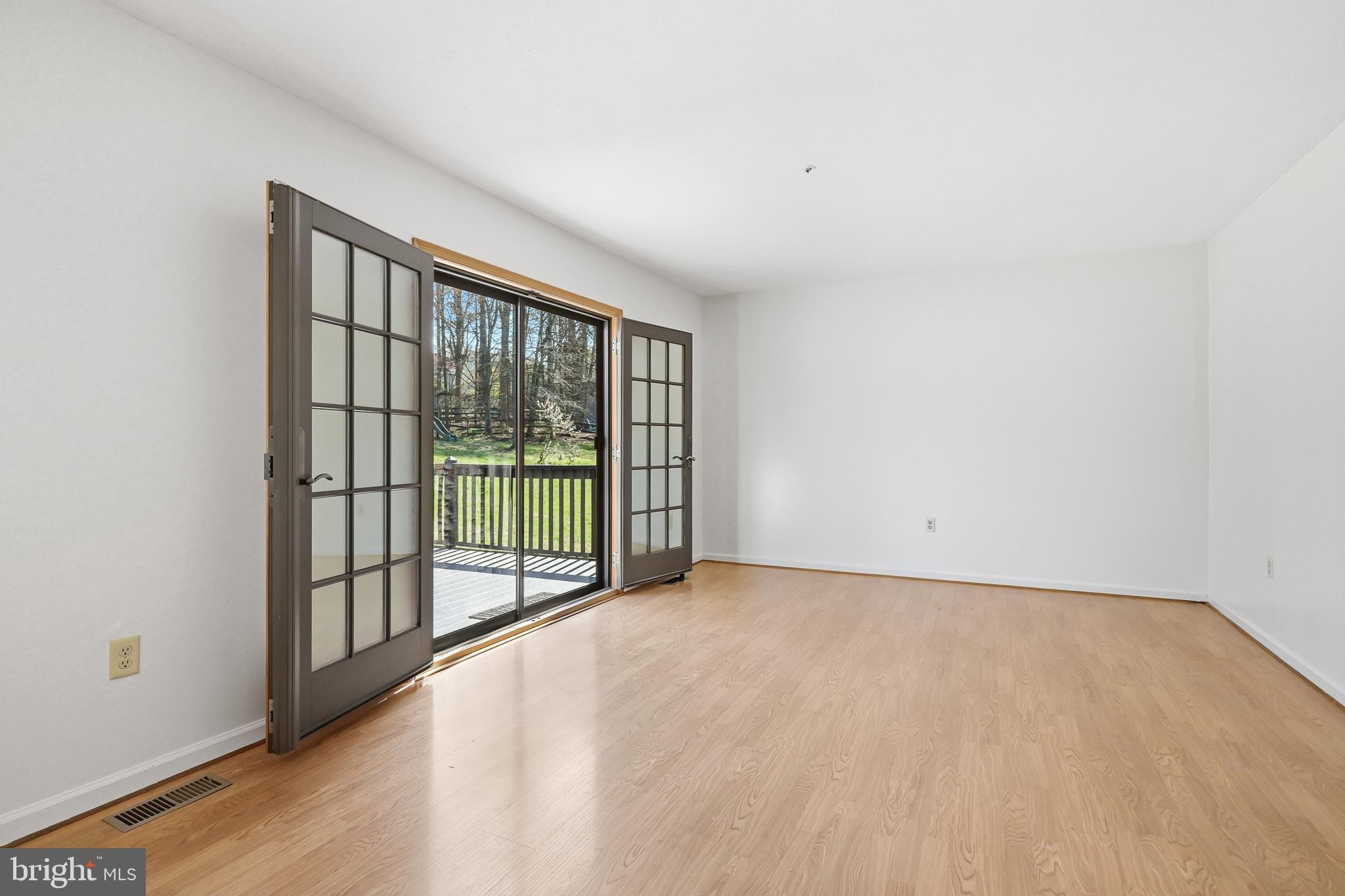 WASHINGTON WOODS - Residential