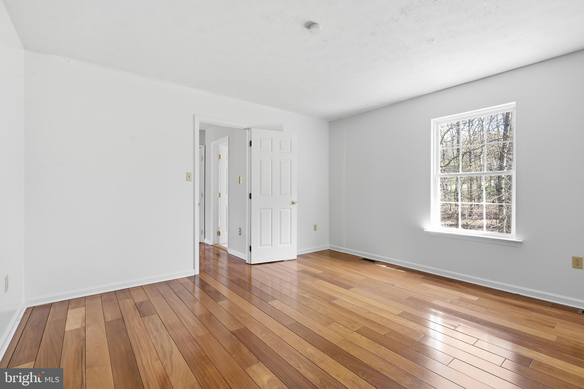 WASHINGTON WOODS - Residential