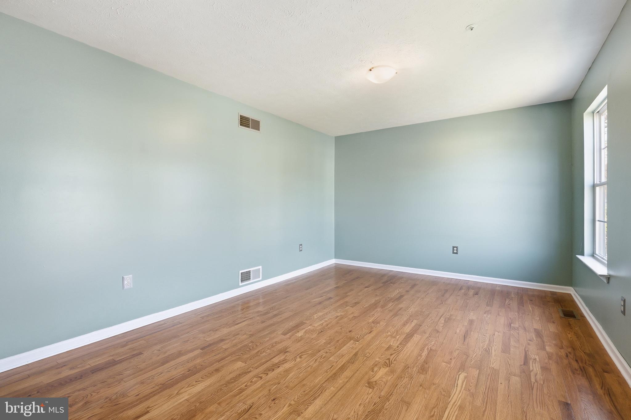 WASHINGTON WOODS - Residential