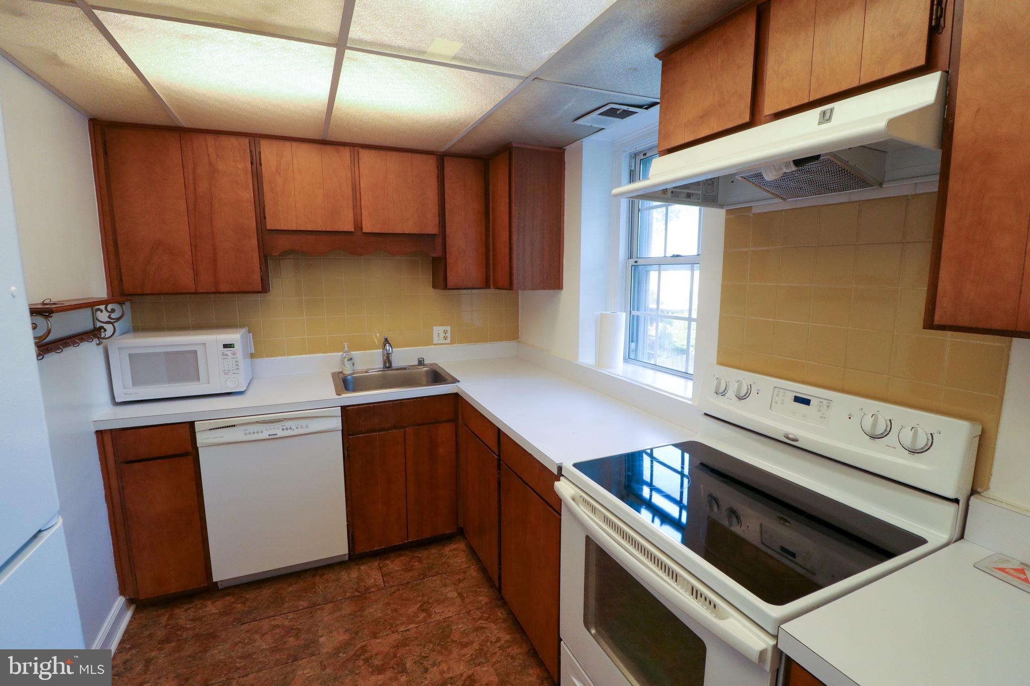 FAIRLINGTON VILLAGES - Residential Lease