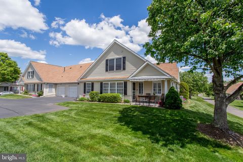 31 AVENROWE COURT FAIRLESS HILLS PA 19030