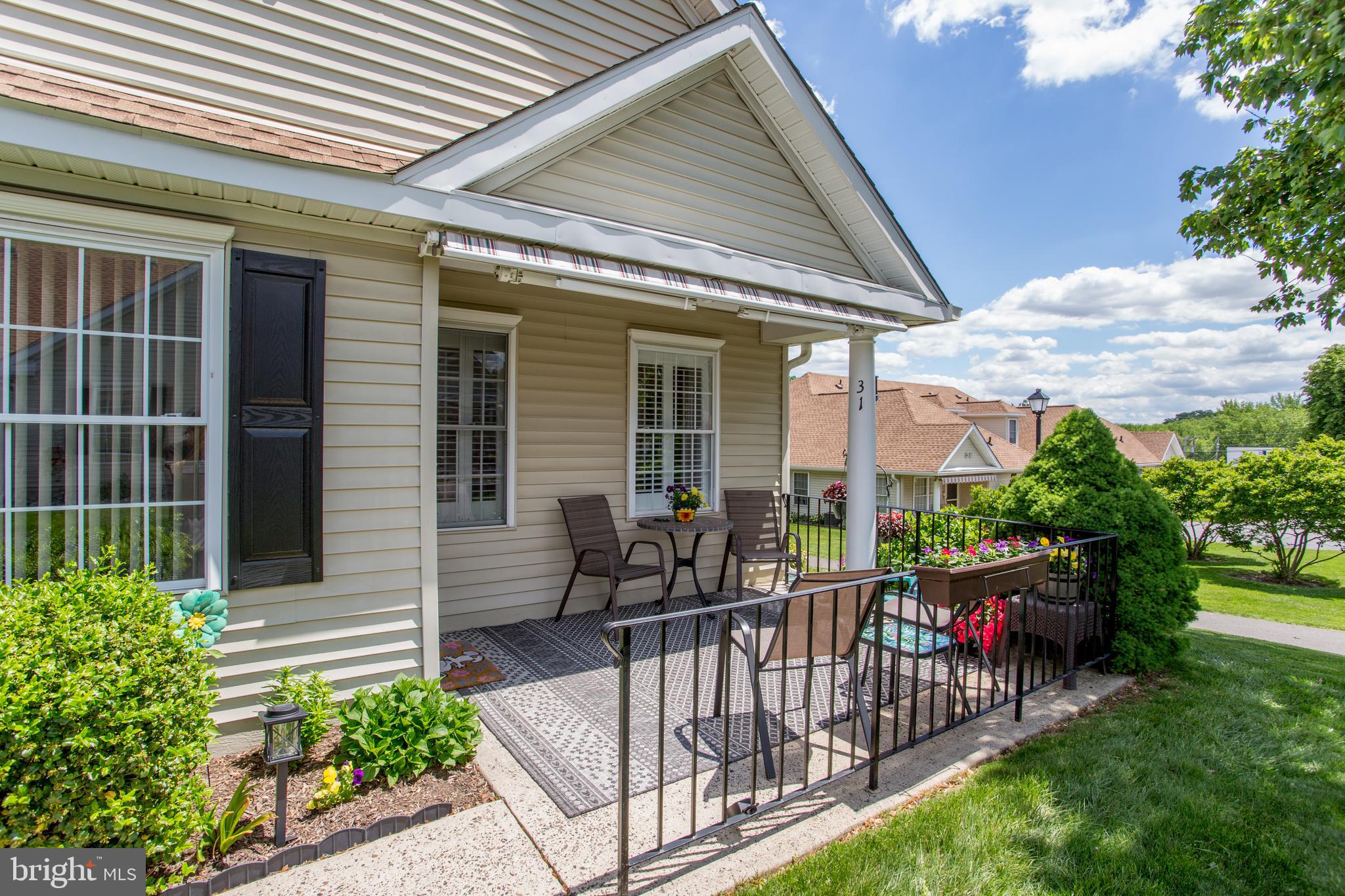 31 AVENROWE COURT