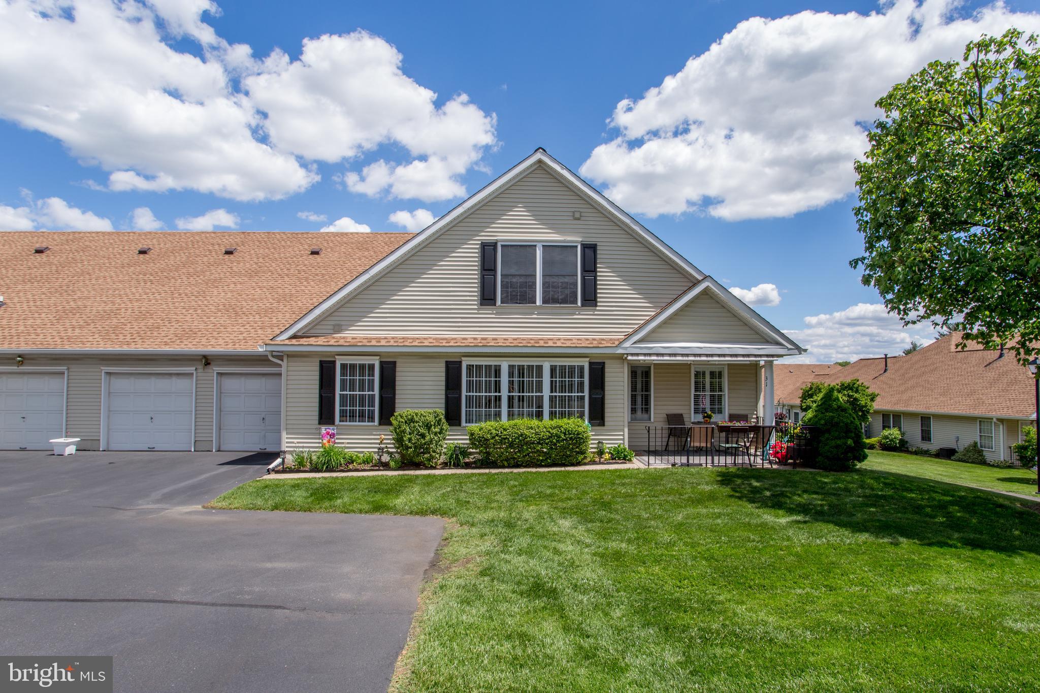 31 AVENROWE COURT