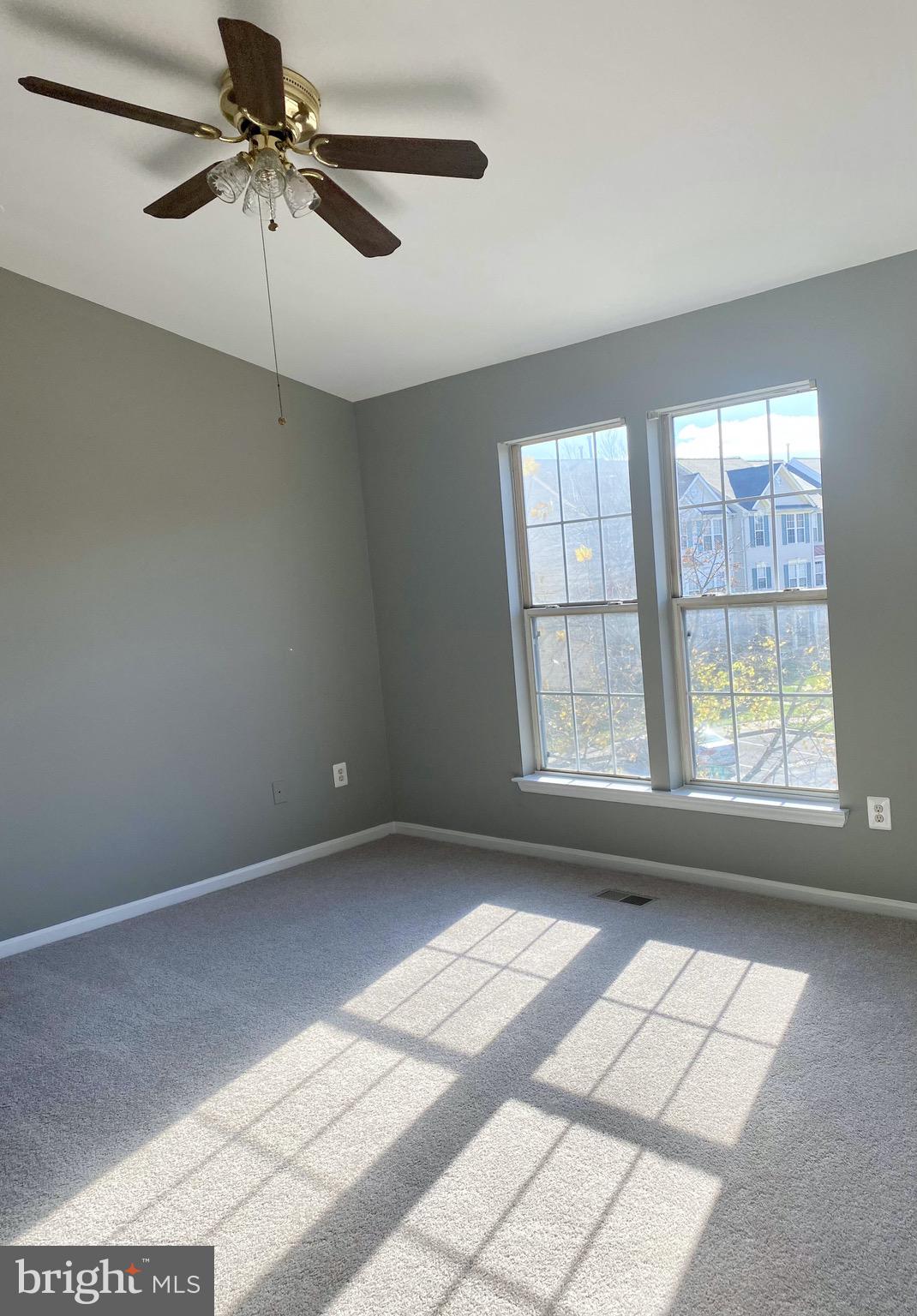 PENNSYLVANIA CROSSING - Residential Lease