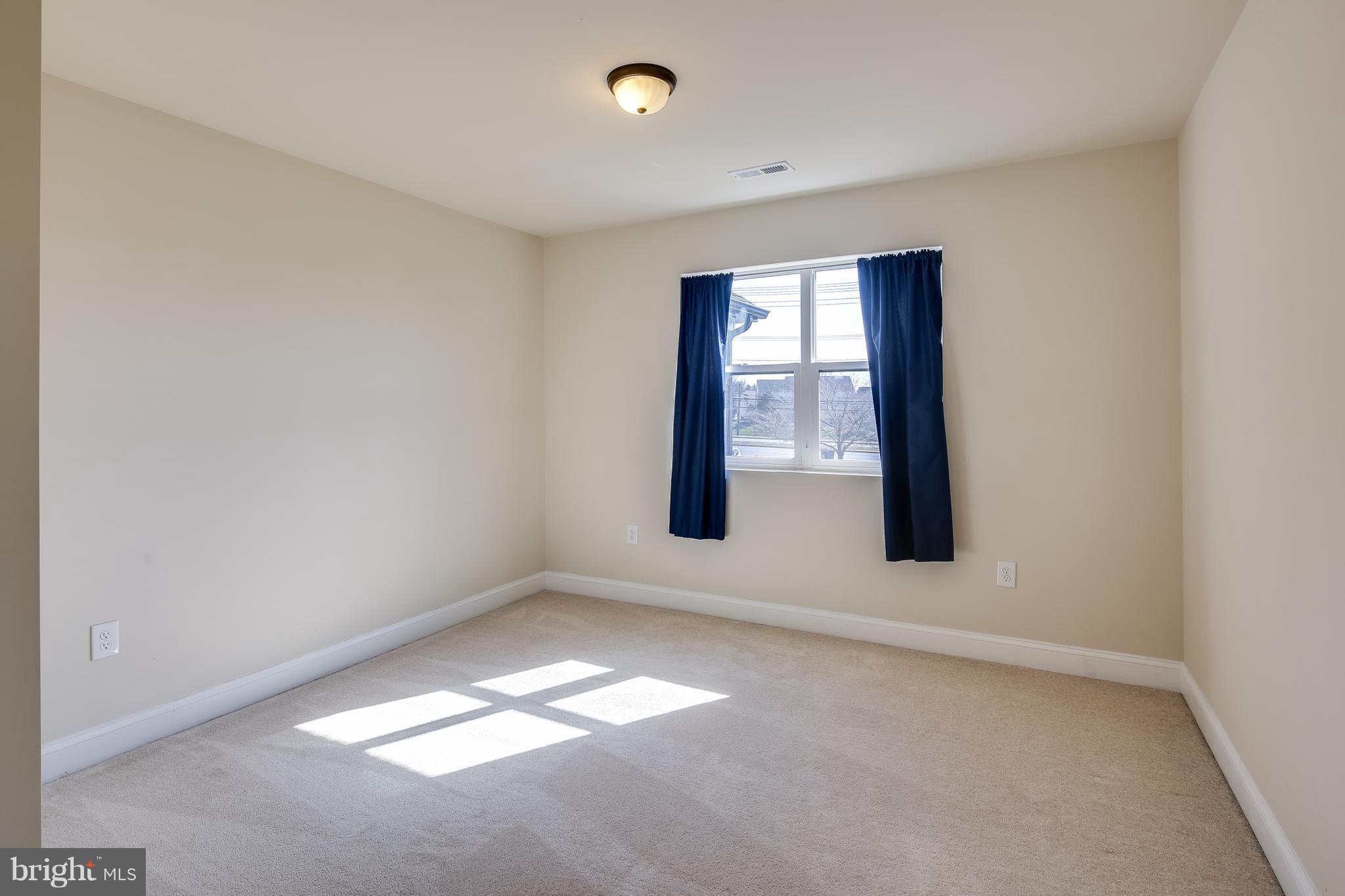 JOHNSON HEIGHTS - Residential