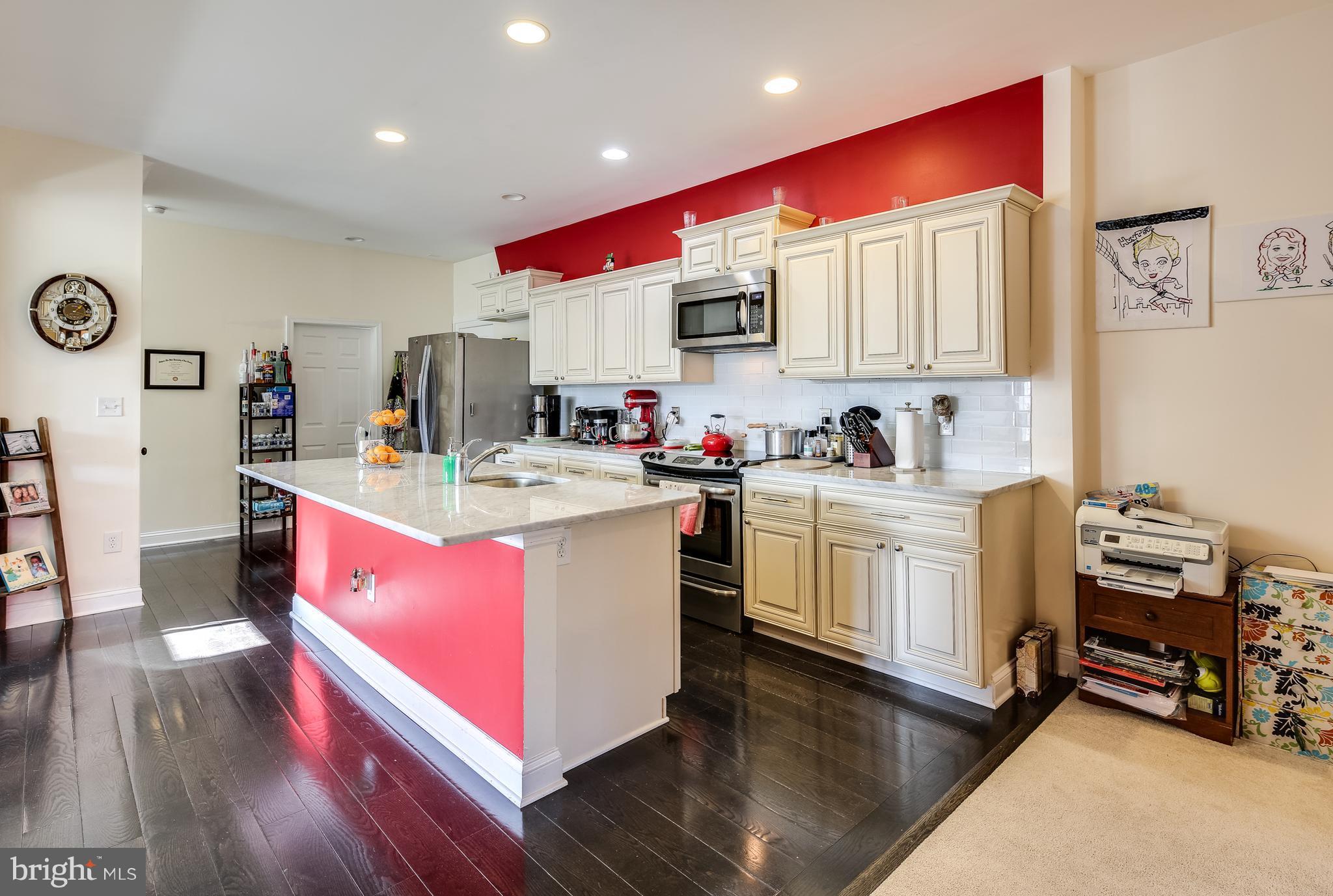 JOHNSON HEIGHTS - Residential