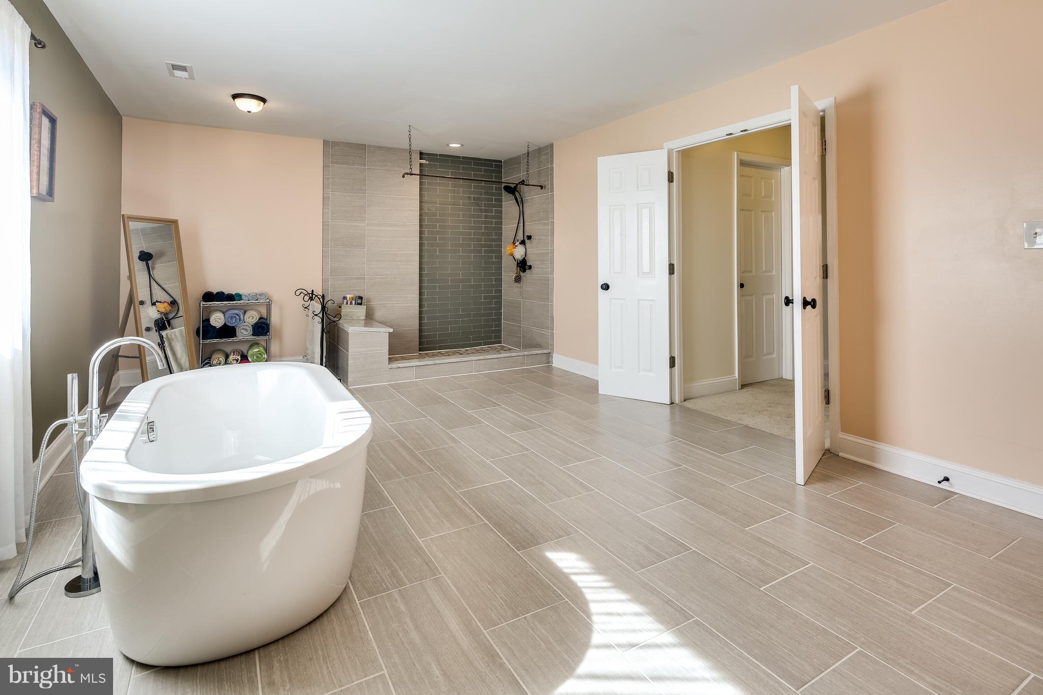 JOHNSON HEIGHTS - Residential