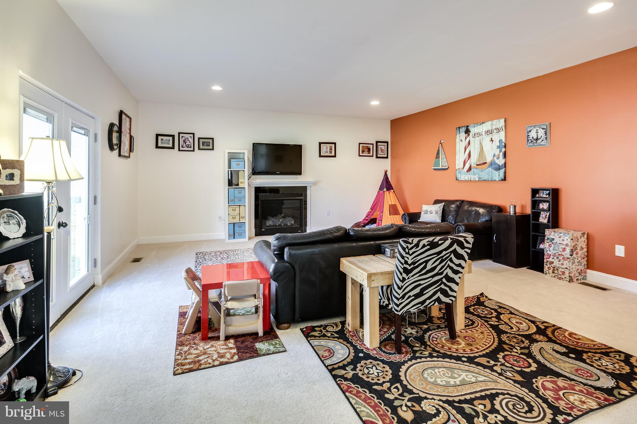 JOHNSON HEIGHTS - Residential