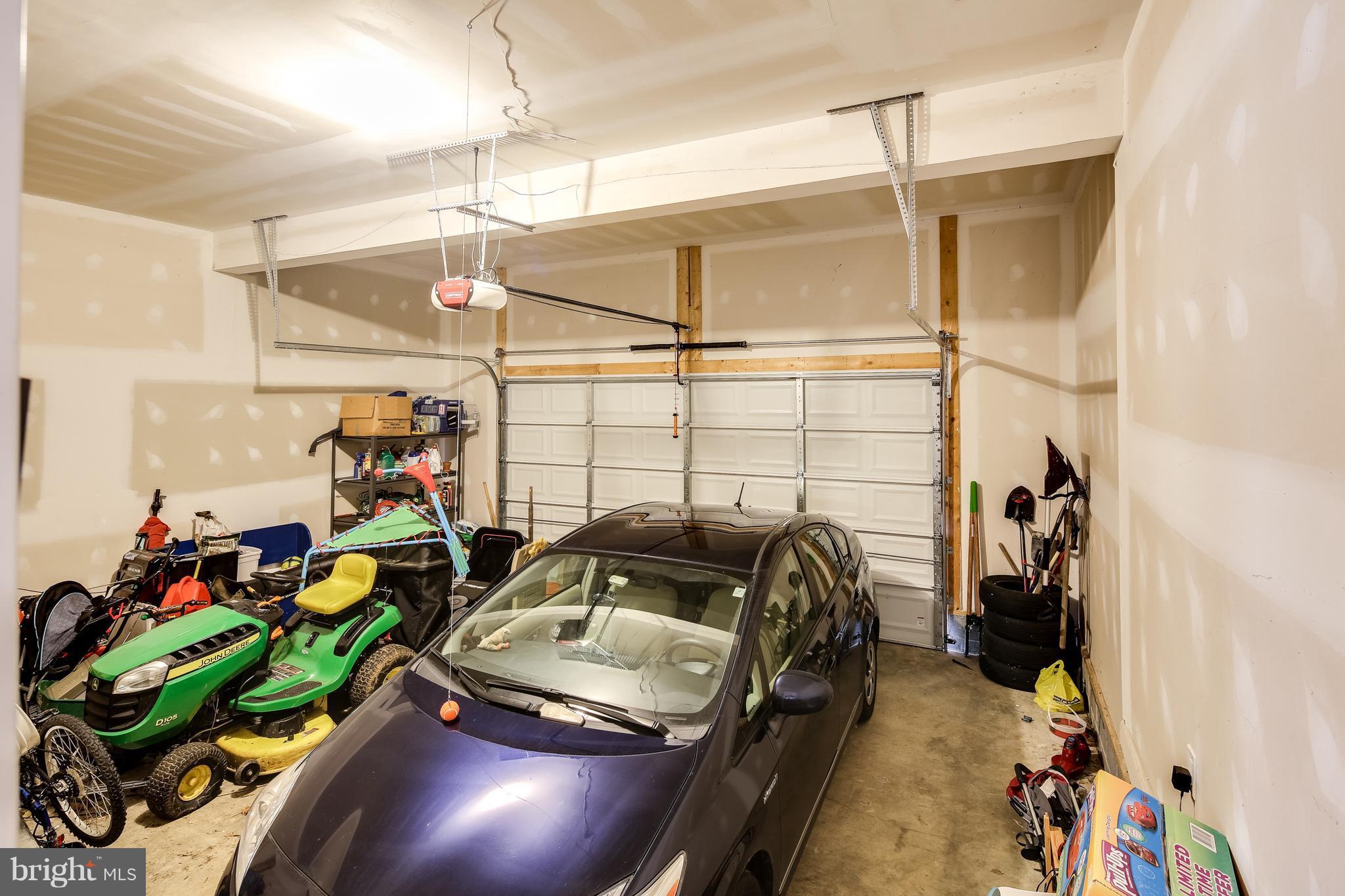 JOHNSON HEIGHTS - Residential