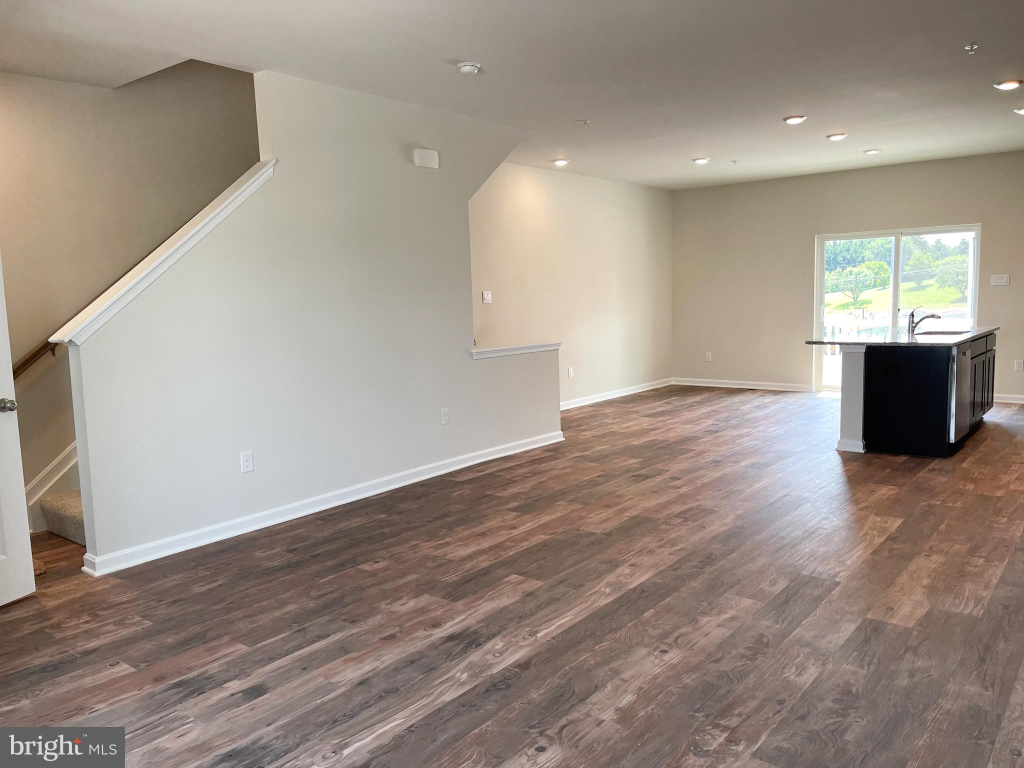 TUSCARORA CREEK - Residential Lease