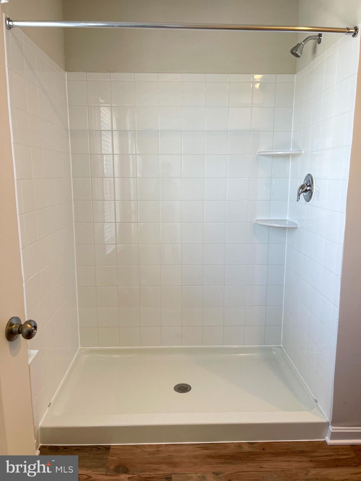 TUSCARORA CREEK - Residential Lease