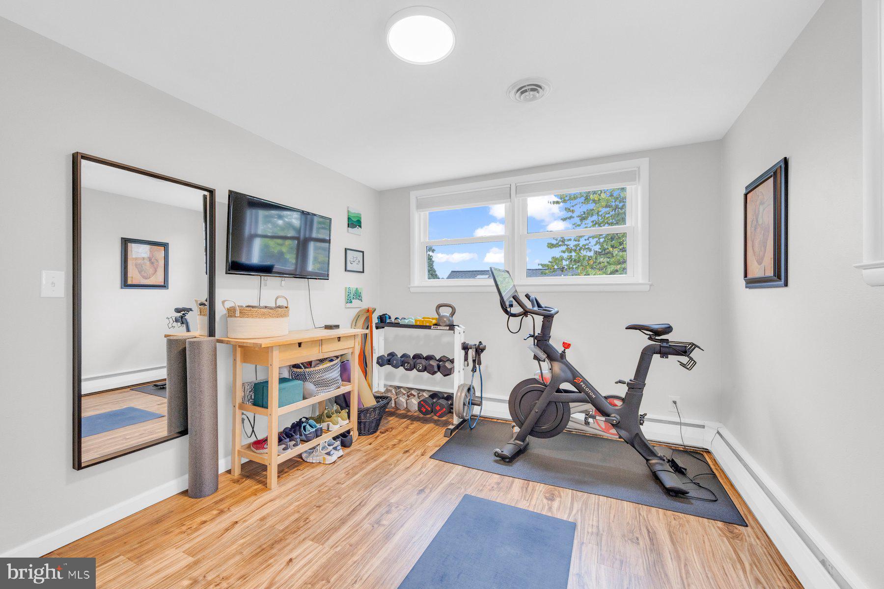 SPOUT HILL MANOR - Residential