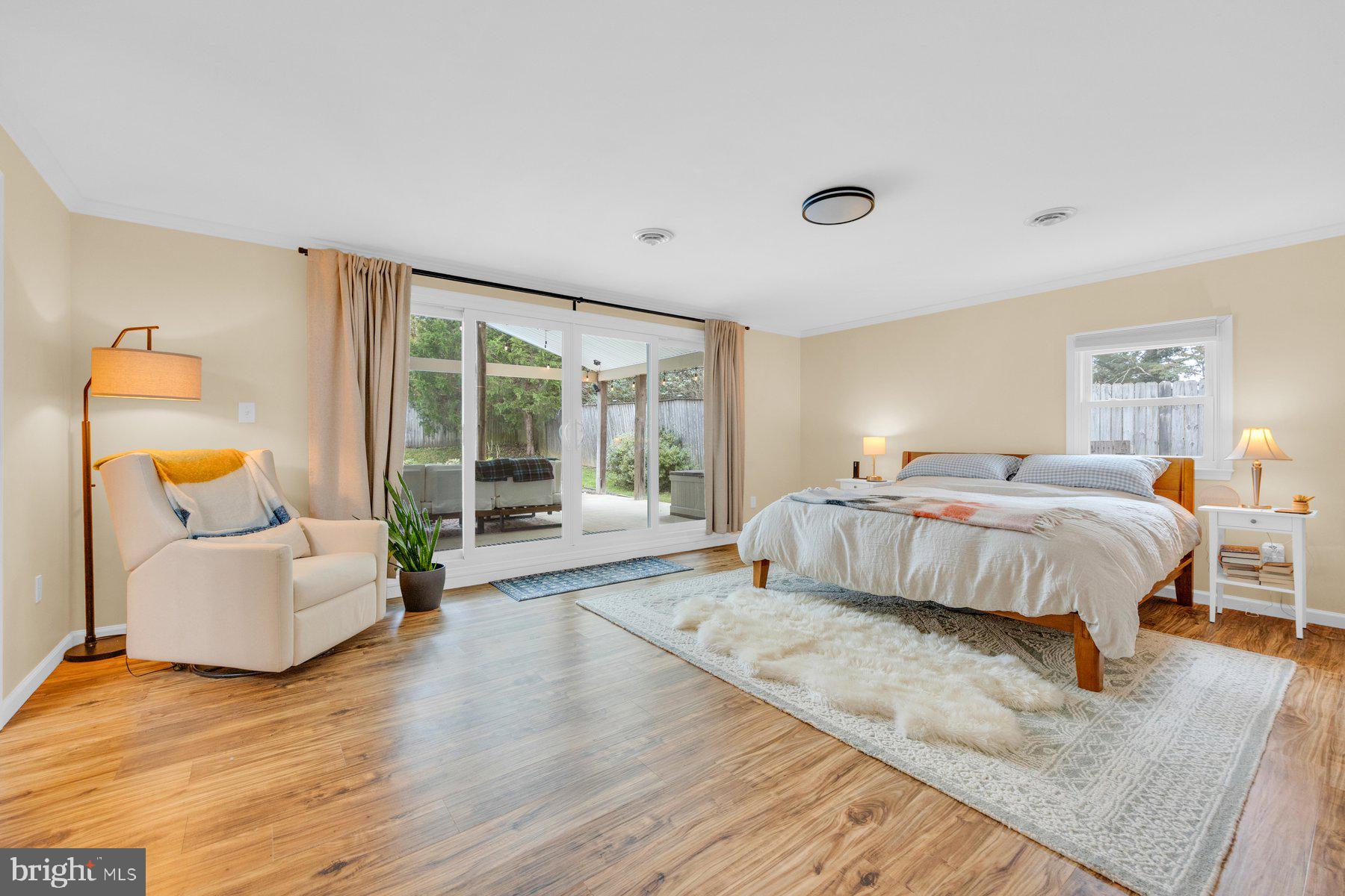 SPOUT HILL MANOR - Residential