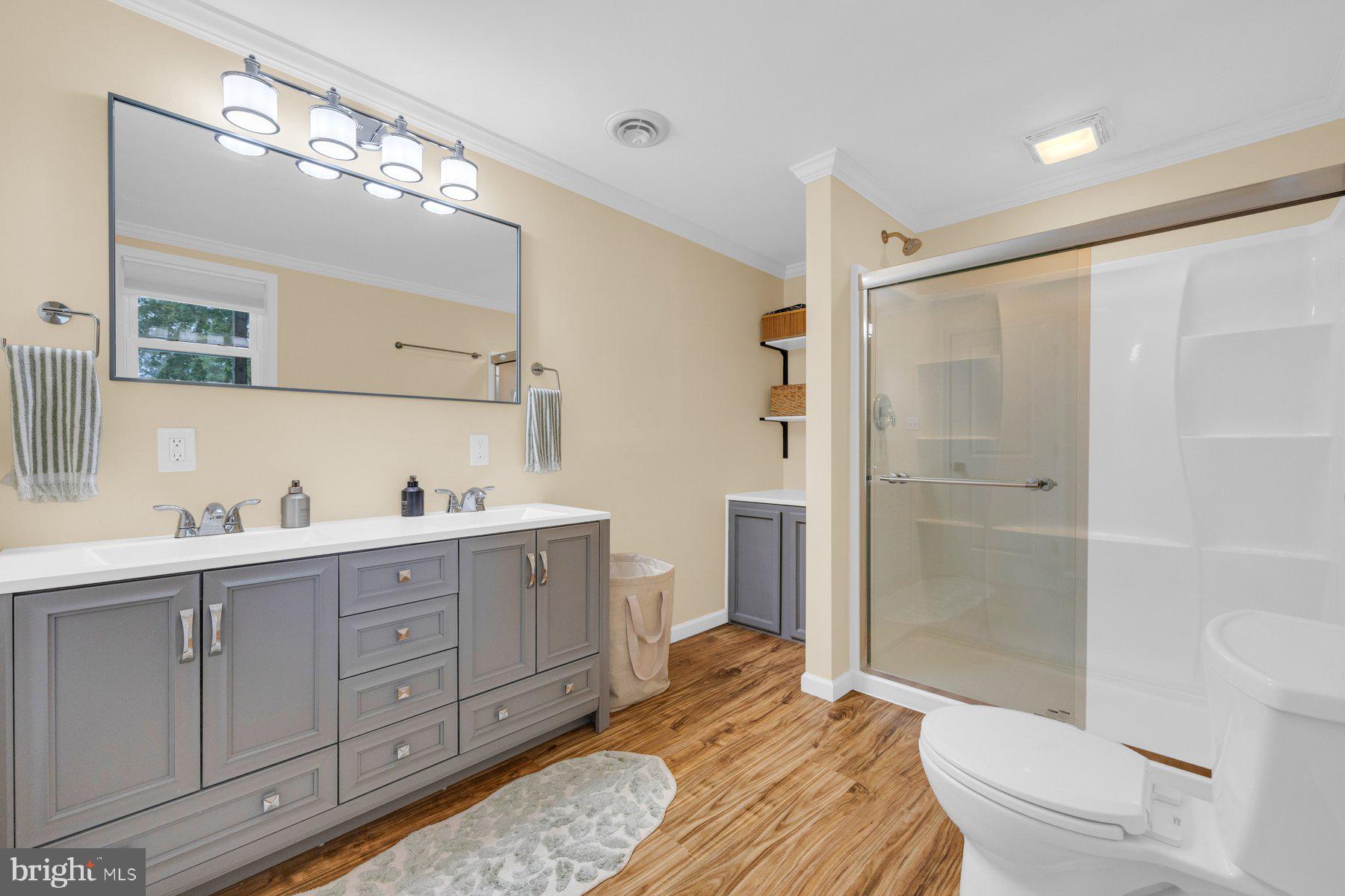 SPOUT HILL MANOR - Residential