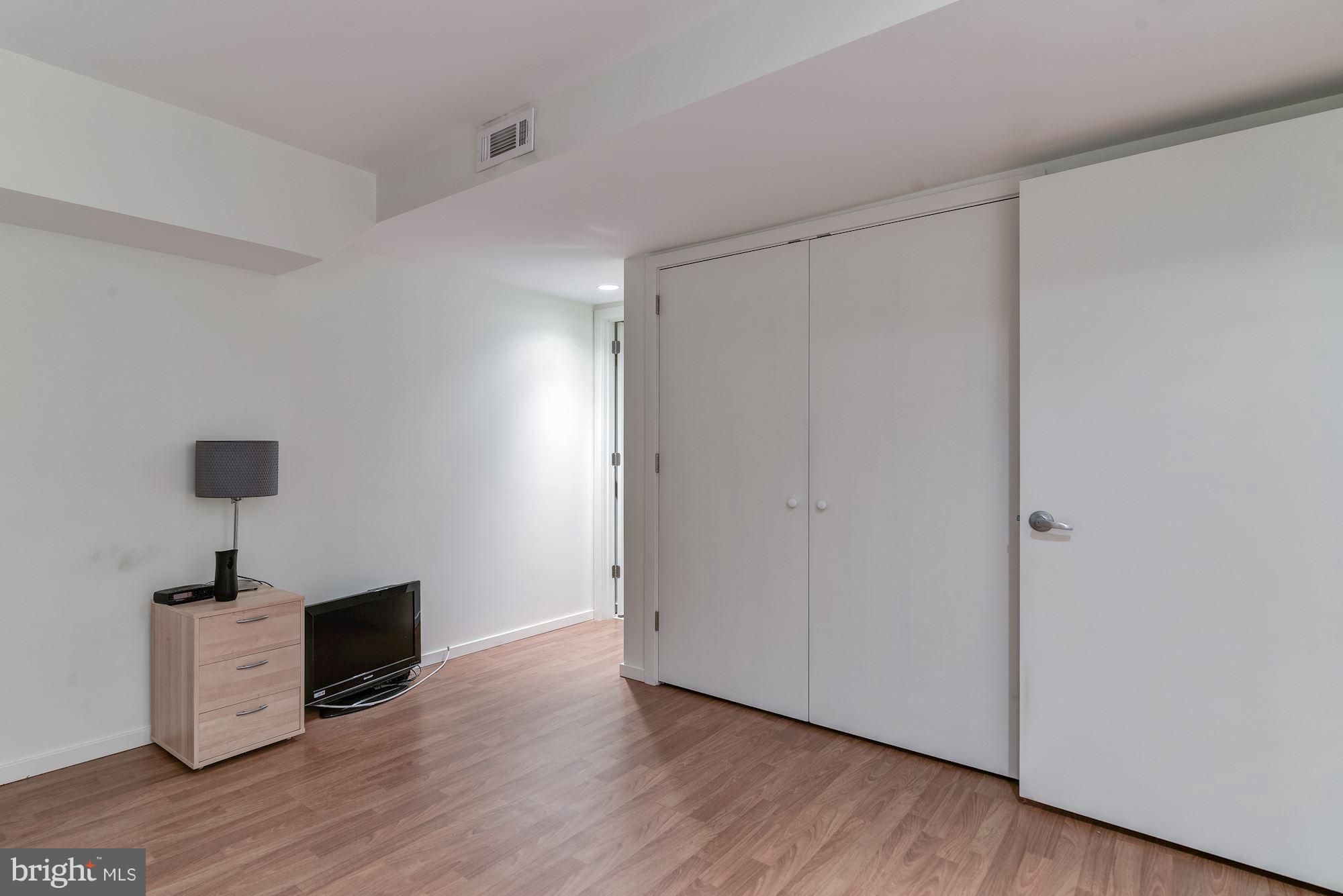 ROCK CREEK FOREST - Residential Lease