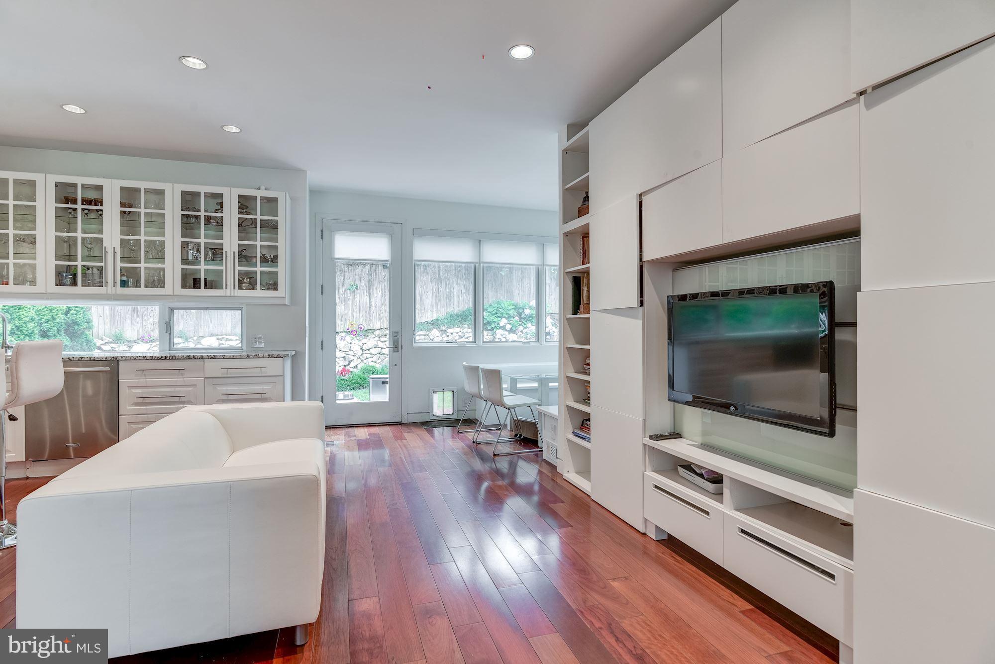 ROCK CREEK FOREST - Residential Lease