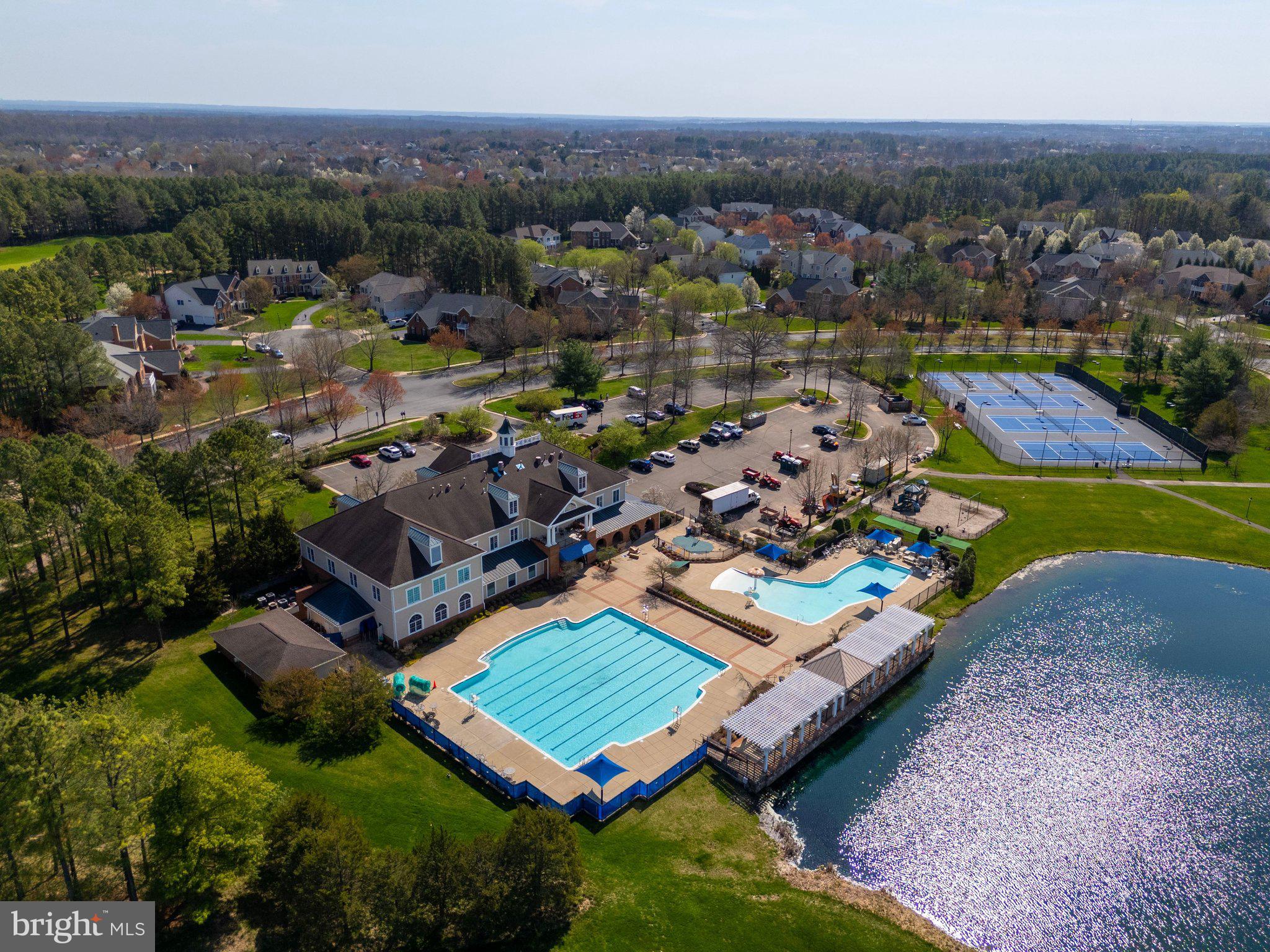 DOMINION VALLEY COUNTRY CLUB - Residential