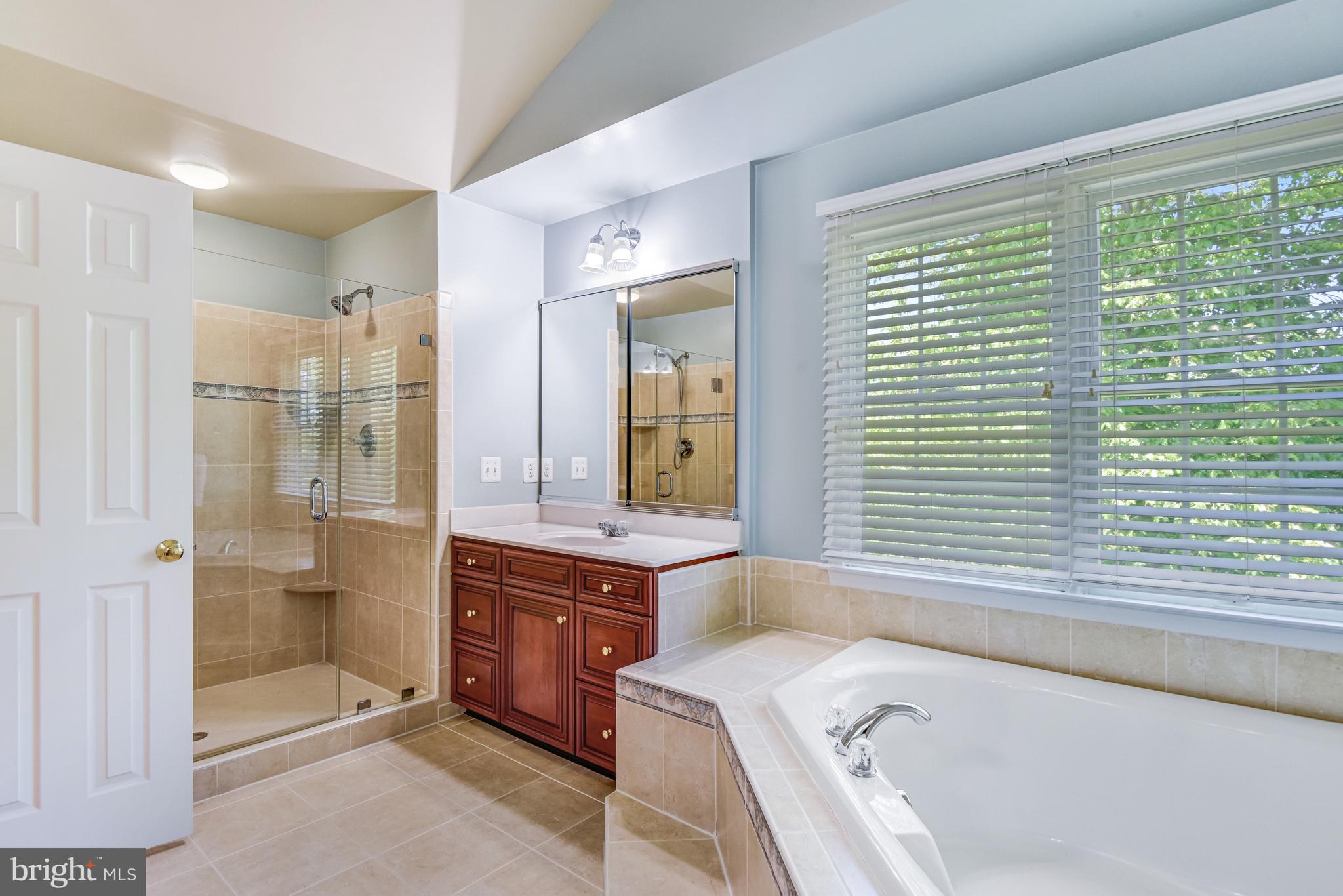 DOMINION VALLEY COUNTRY CLUB - Residential
