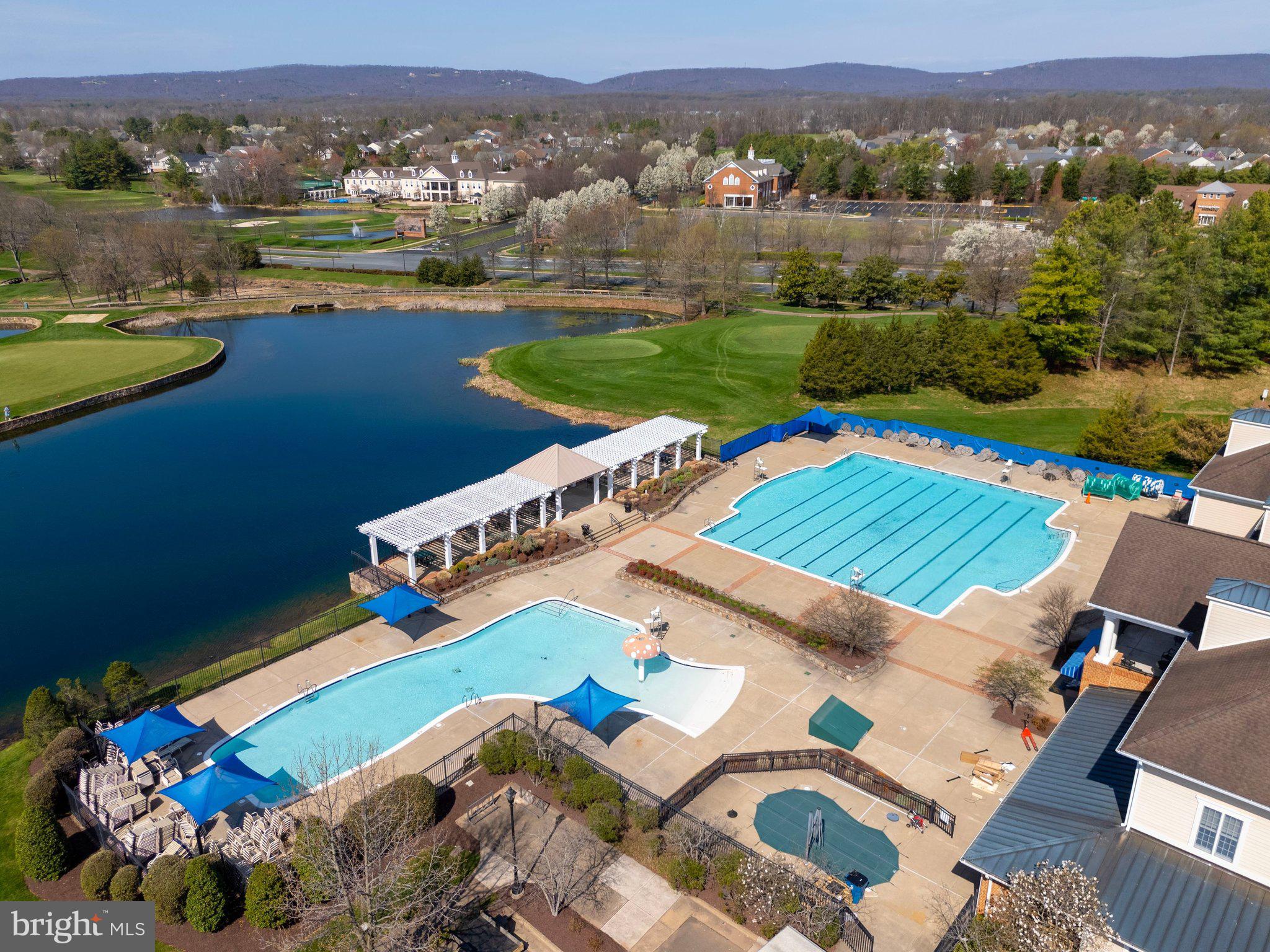 DOMINION VALLEY COUNTRY CLUB - Residential