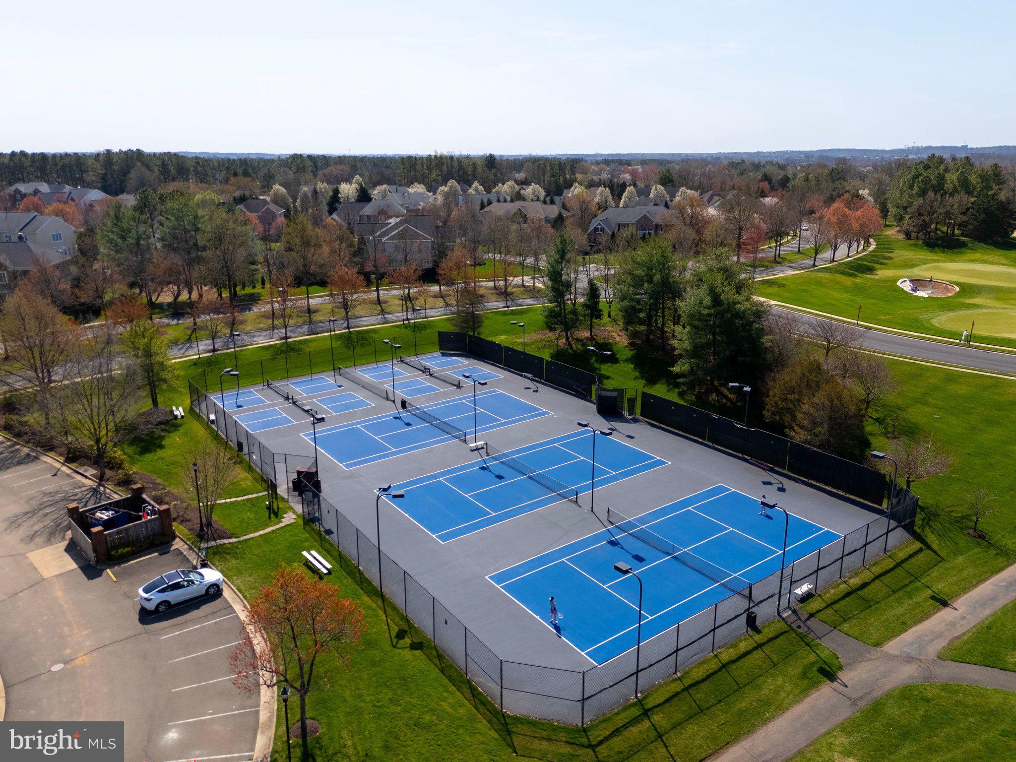 DOMINION VALLEY COUNTRY CLUB - Residential