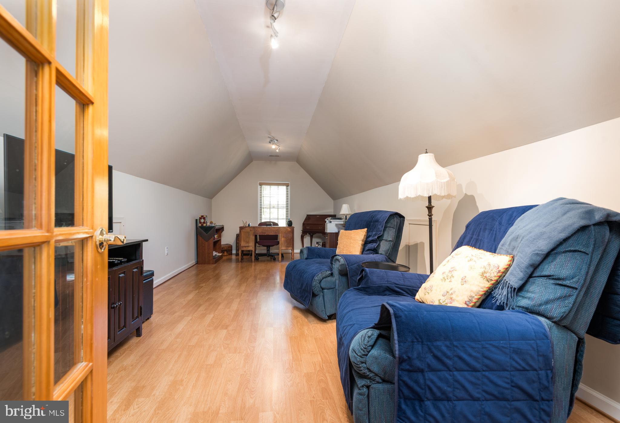 DOMINION VALLEY COUNTRY CLUB - Residential