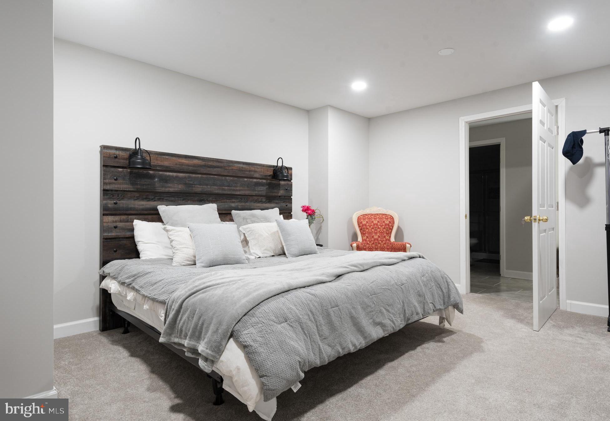 DOMINION VALLEY COUNTRY CLUB - Residential