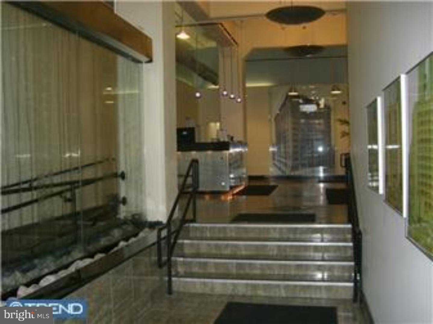 Location! Location! Location! Condo Loft Style Living at it's Finest. This condo conversion has style and class. You will enjoy views from the oversized windows, 13' ceilings, hardwood flooring throughout, stainless steel GE appliances, in-unit washer and dryer system, ceiling fan and track lighting all add to the wonderful atmosphere. 24hr. Door Man, indoor secured parking are added bonuses. Unit 402 is a Must See and Must Have. On-site fitness facility to keep you tight. Enjoy the Gourmet Deli / Grocery Store, Dental Spa and indoor secured parking. The building is a Gem and so convenient to transportation, river walk and the Art Museum.