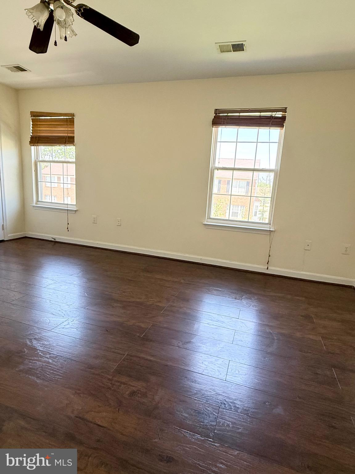 CRISPIN WOODS - Residential Lease