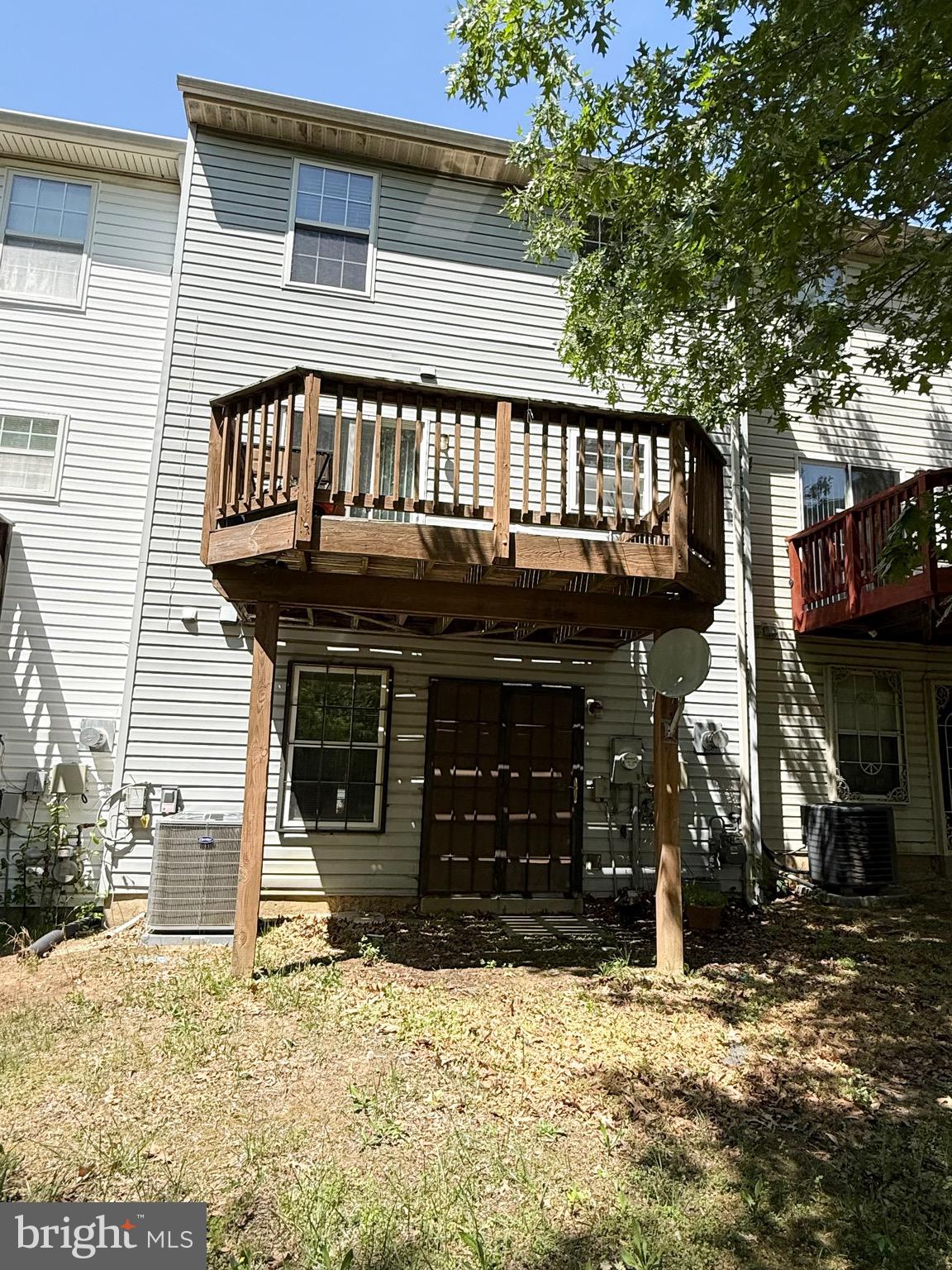 CRISPIN WOODS - Residential Lease