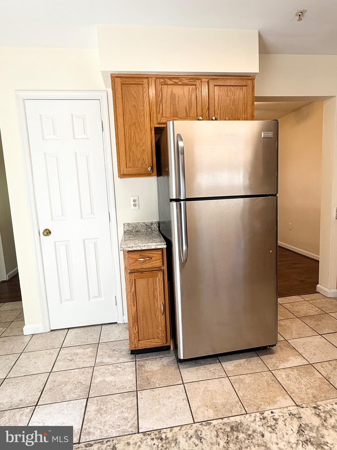 CRISPIN WOODS - Residential Lease