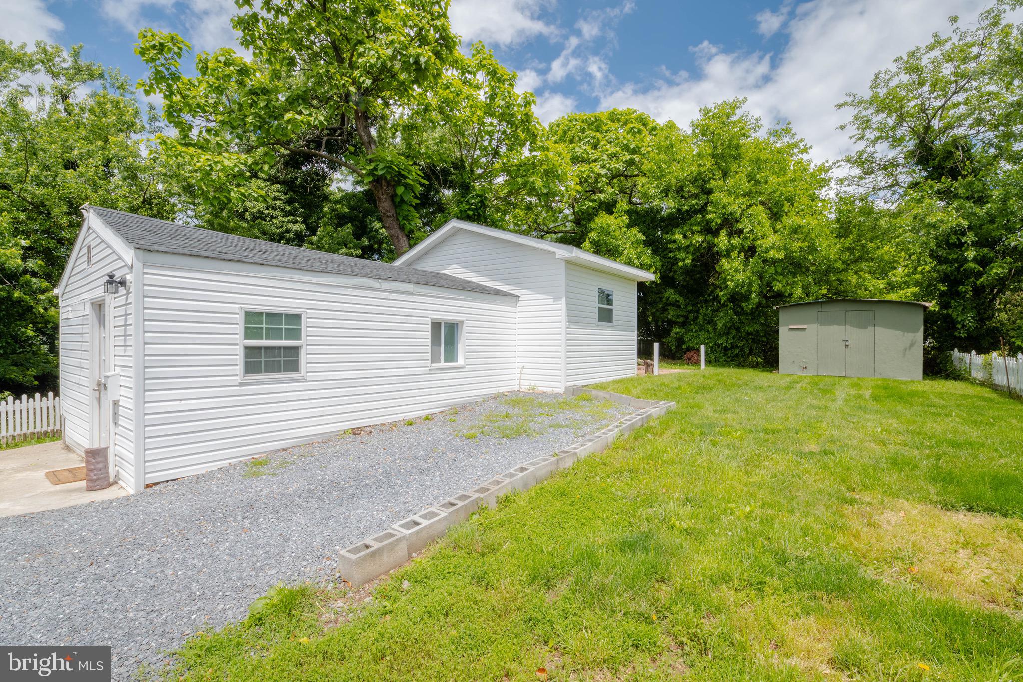 WINTERS HEIGHTS - Residential Lease