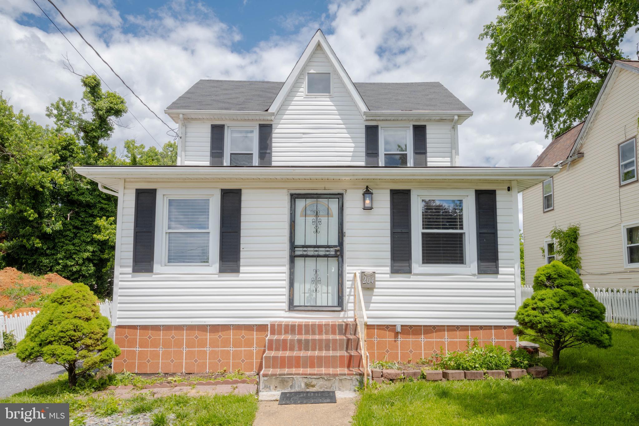 WINTERS HEIGHTS - Residential Lease