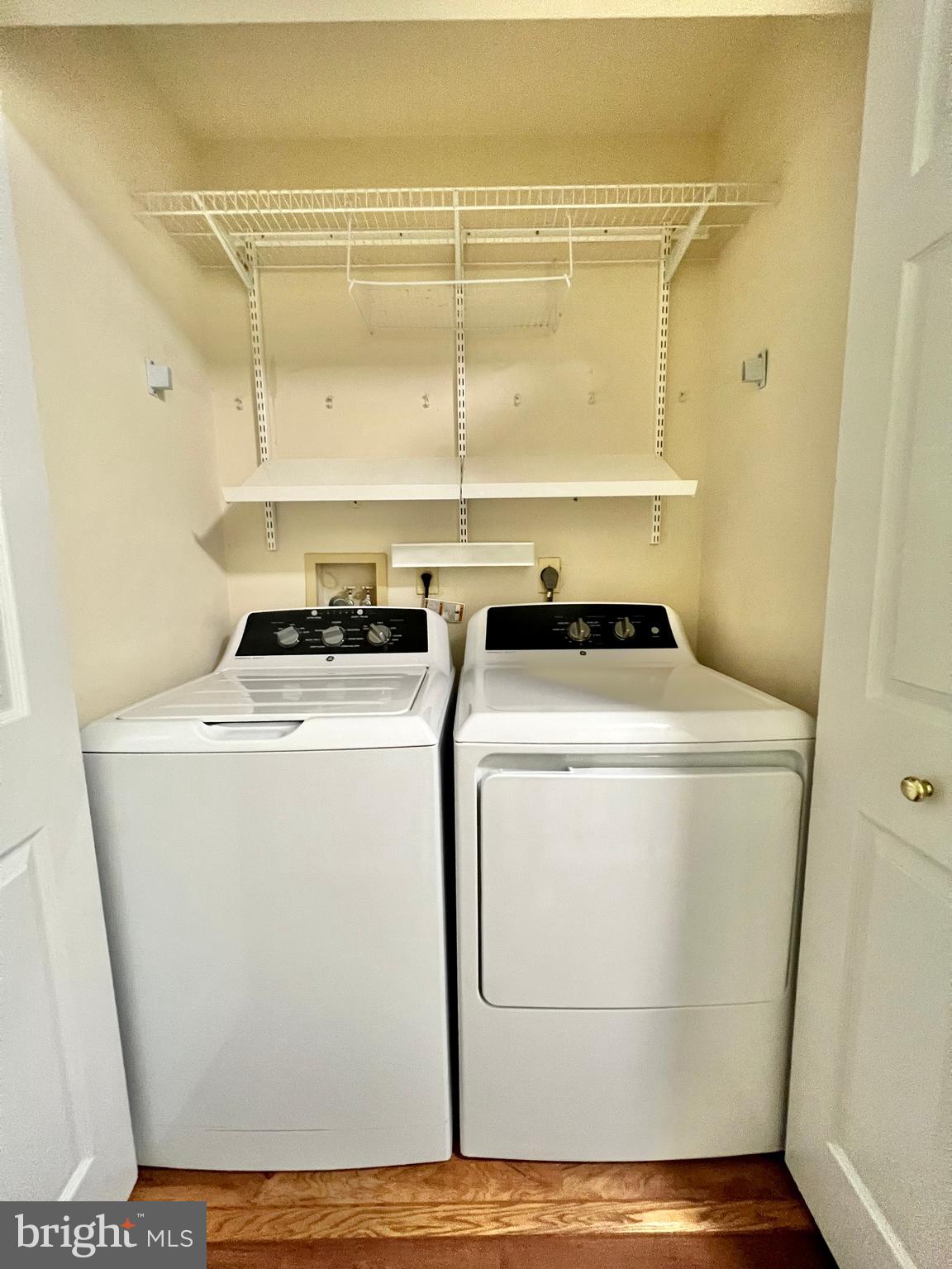 CEDAR GROVE AT CROFTON - Residential Lease